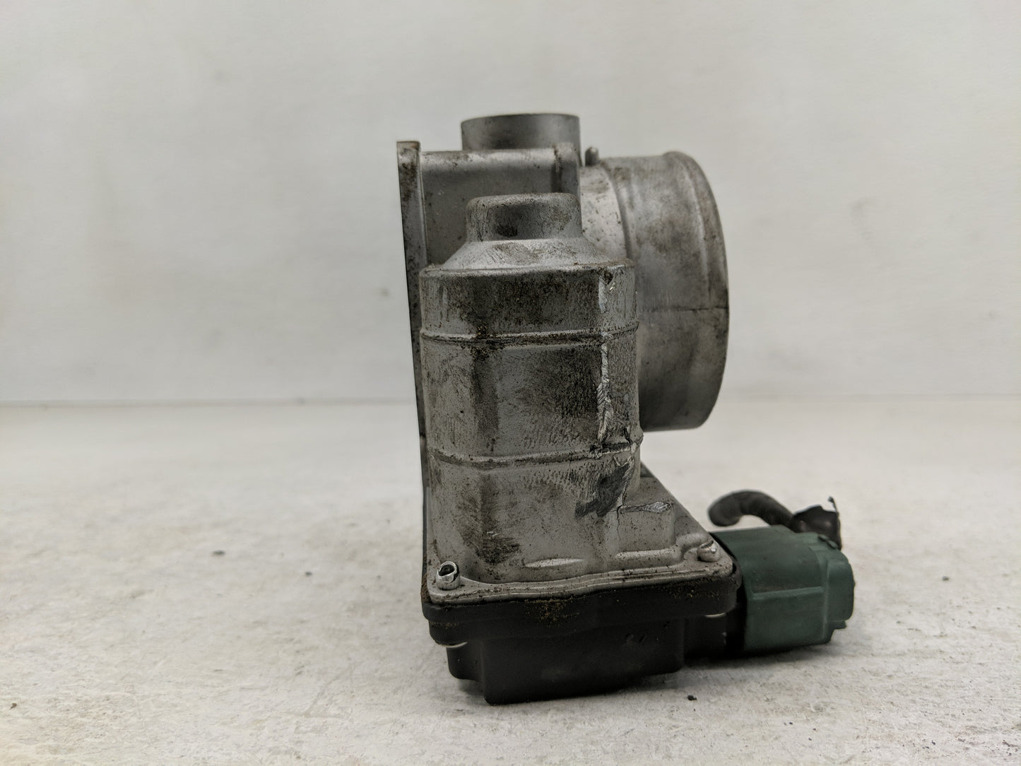 2002 Nissan Maxima Throttle Body Fits OEM Used Auto Parts - Oemusedautoparts1.com