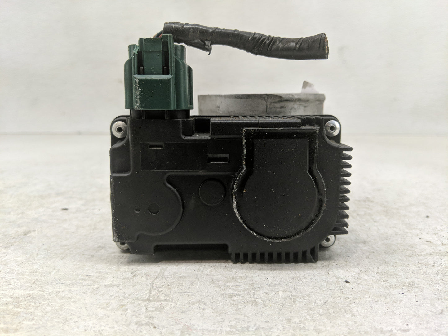2002 Nissan Maxima Throttle Body Fits OEM Used Auto Parts - Oemusedautoparts1.com