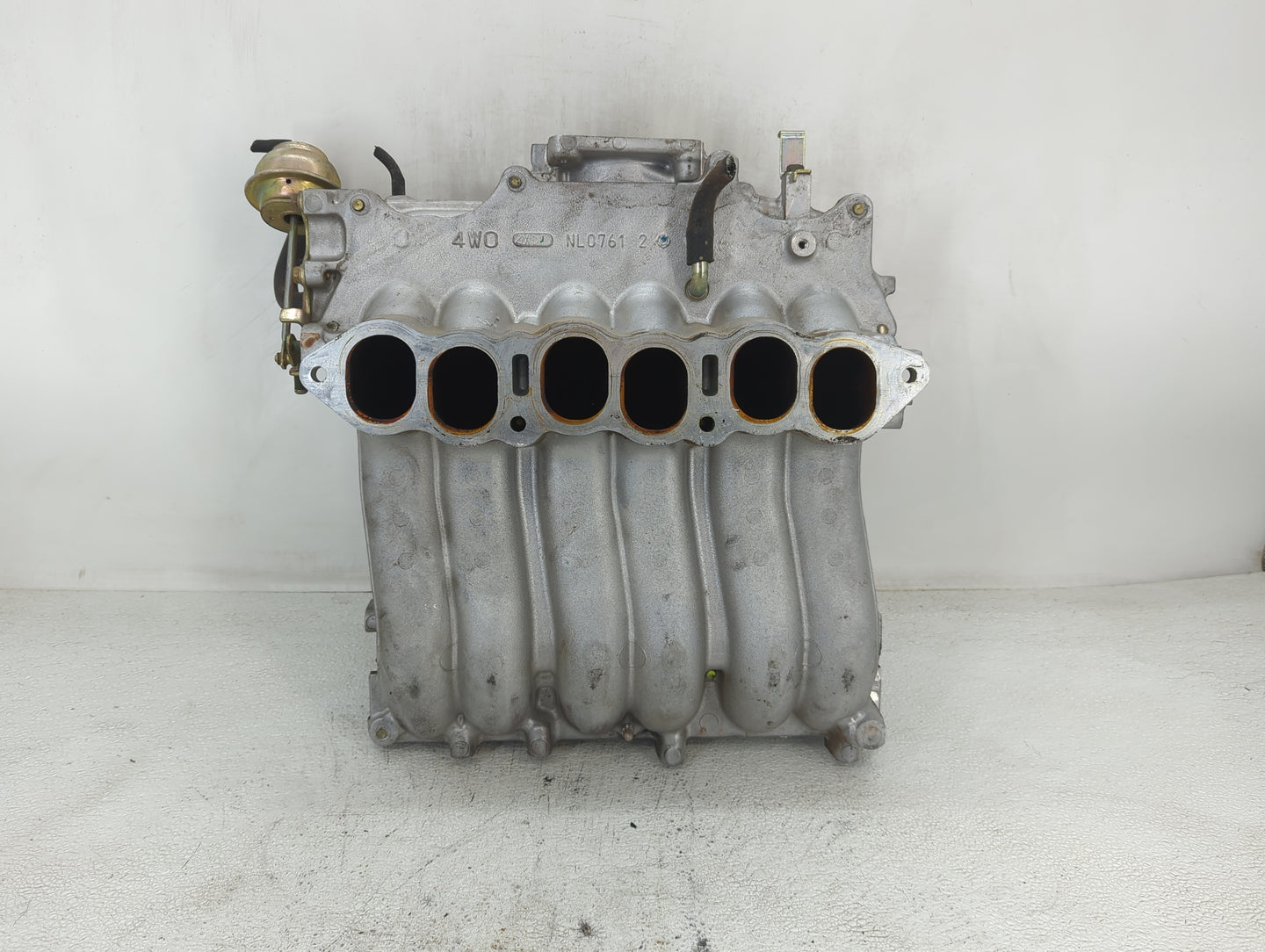 2001-2004 Nissan Pathfinder Air Intake Manifold Fits Fits 2001 2002 2003 2004 OEM Used Auto Parts - Oemusedautoparts1.com