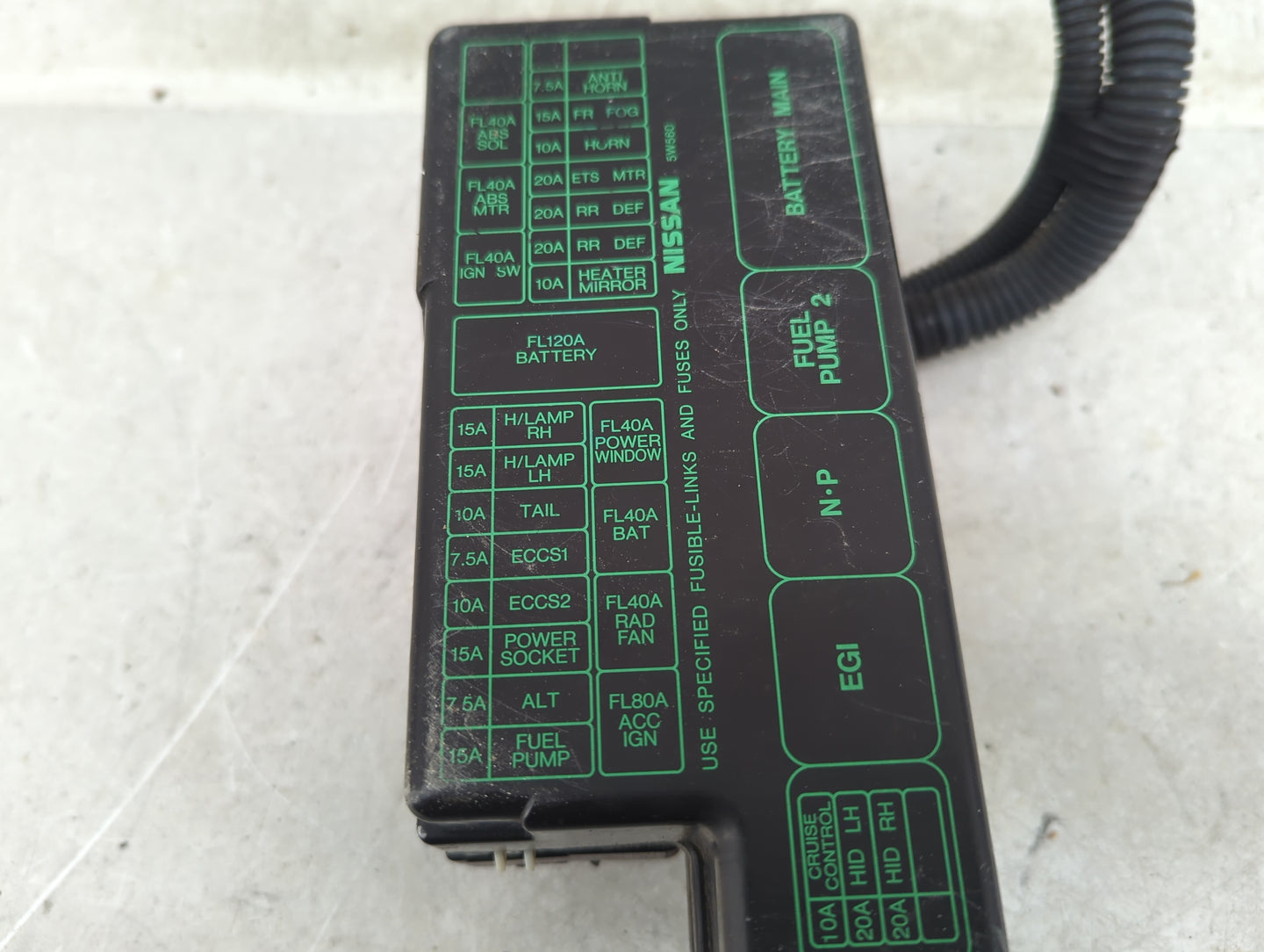 2001-2004 Nissan Pathfinder Fusebox Fuse Box Panel Relay Module Fits Fits 2001 2002 2003 2004 OEM Used Auto Parts - Oemuseda