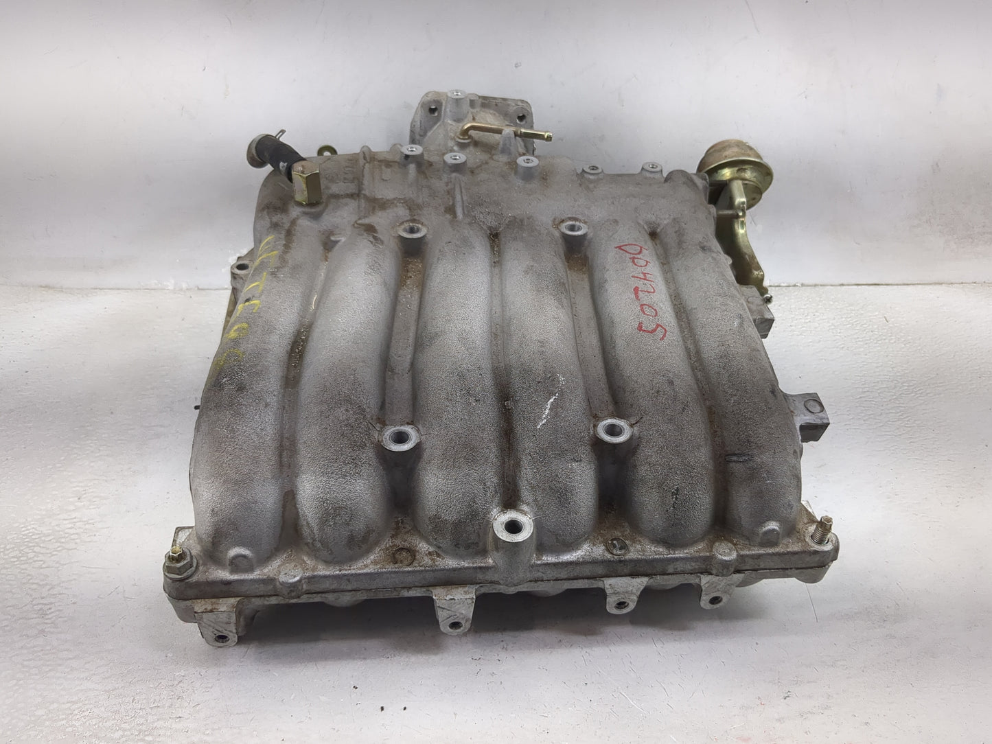 2001-2002 Nissan Pathfinder Air Intake Manifold Fits Fits 2001 2002 2003 OEM Used Auto Parts - Oemusedautoparts1.com