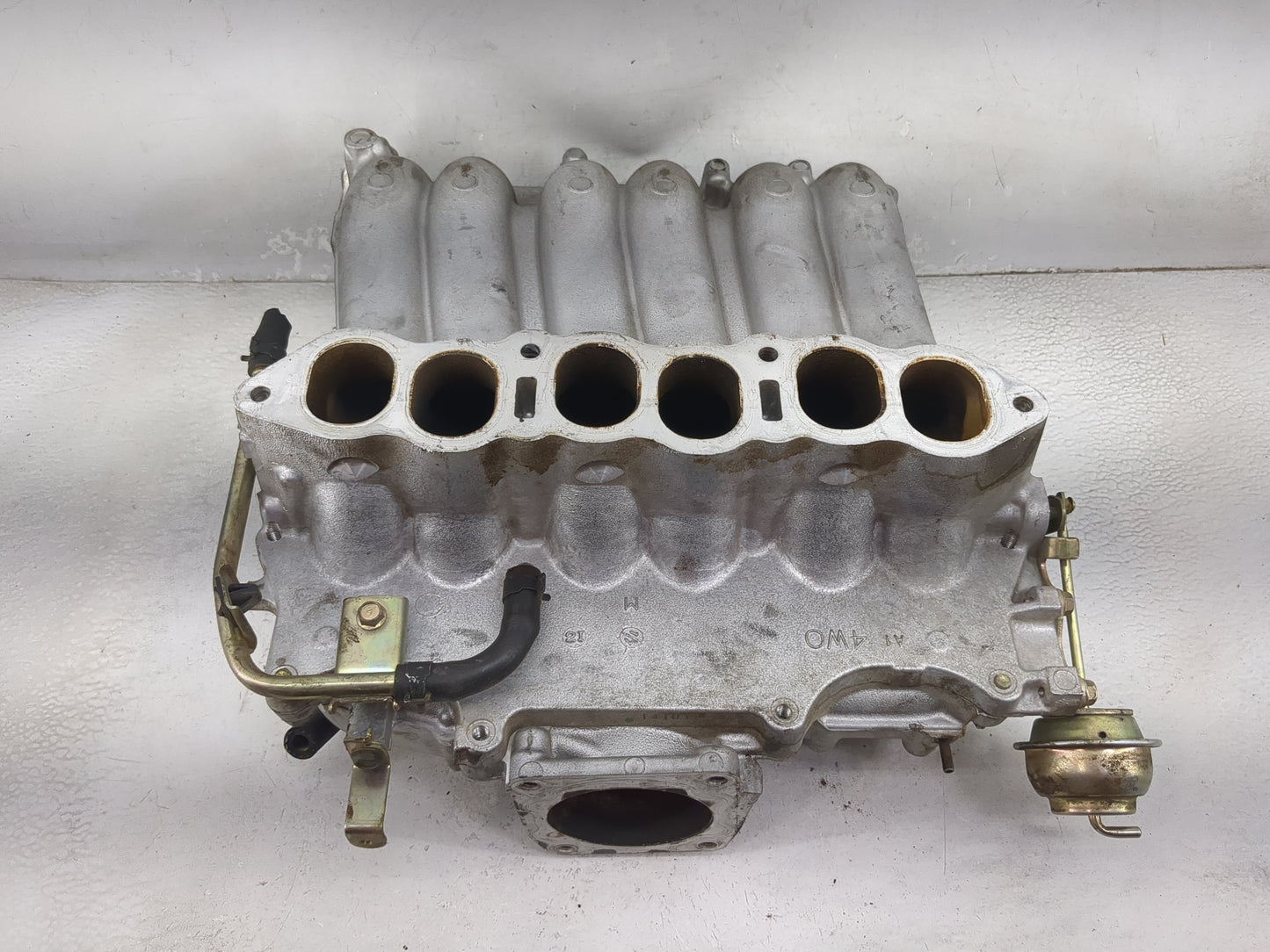 2001-2002 Nissan Pathfinder Air Intake Manifold Fits Fits 2001 2002 2003 OEM Used Auto Parts - Oemusedautoparts1.com