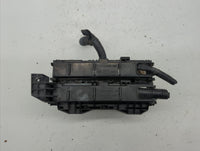 2001-2004 Nissan Pathfinder Fusebox Fuse Box Panel Relay Module P/N:7154-3080 Fits Fits 2001 2002 2003 2004 OEM Used Auto Pa