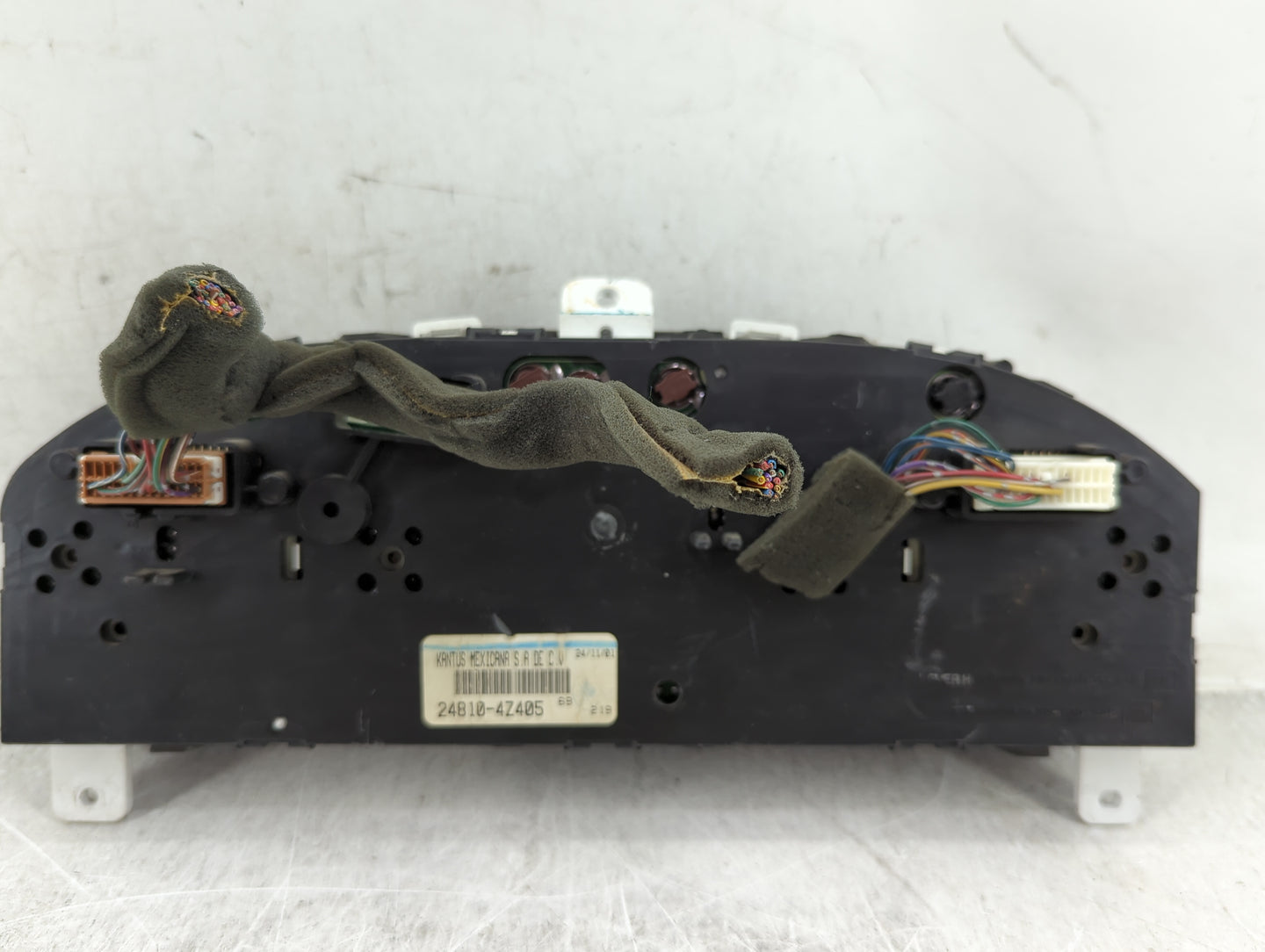 2002 Nissan Sentra Instrument Cluster Speedometer Gauges P/N:24810-4Z405 Fits OEM Used Auto Parts - Oemusedautoparts1.com