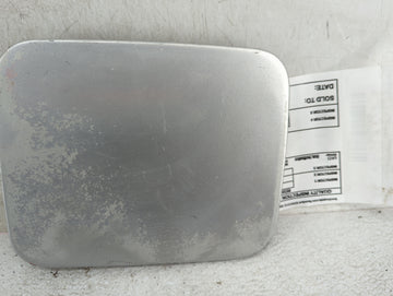 2002 Nissan Sentra Fuel Tank Door Lid Gas Tank Silver - Oemusedautoparts1.com