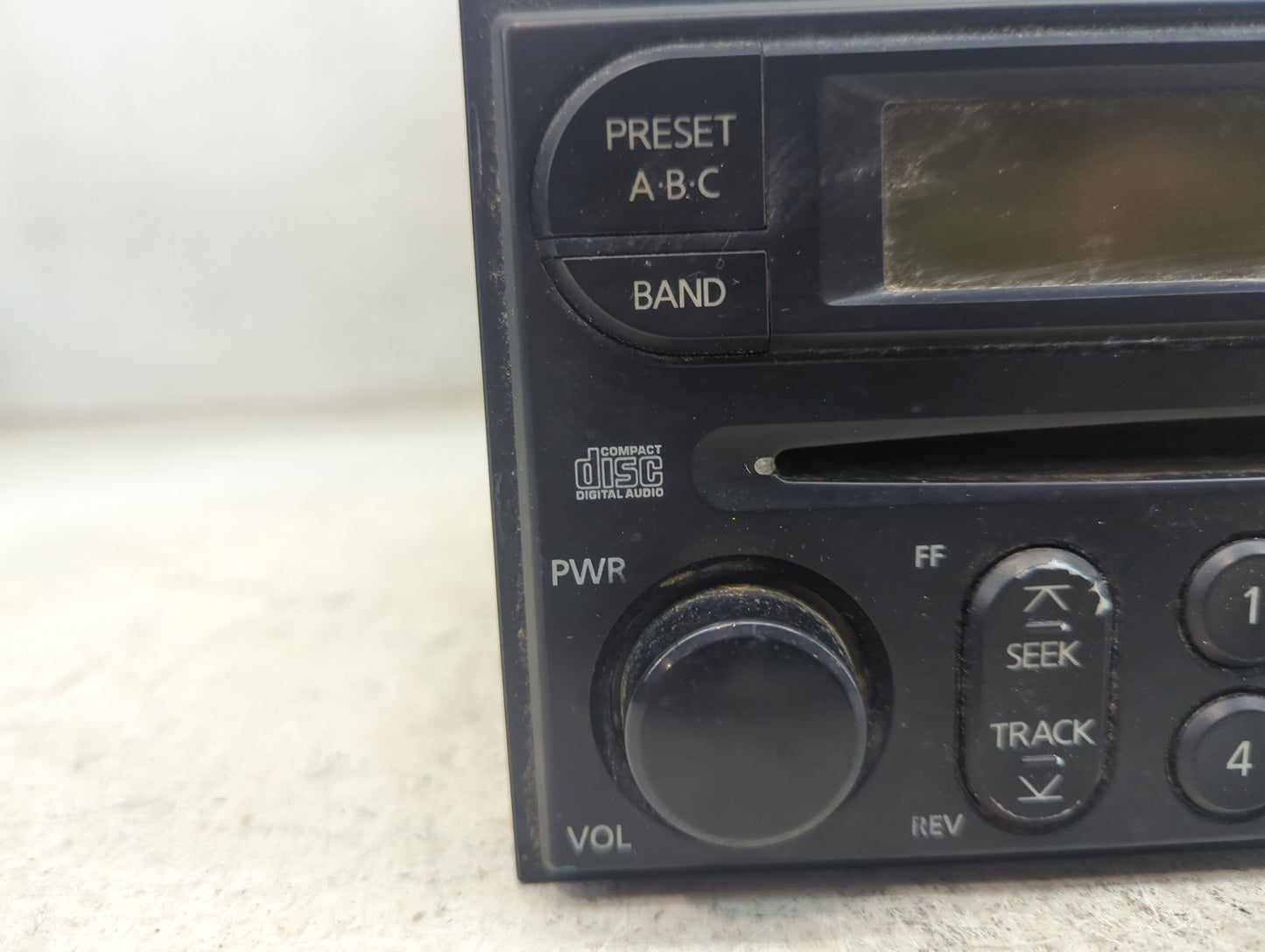 2002-2004 Nissan Xterra Radio AM FM Cd Player Receiver Replacement P/N:28185 7Z800 PP-2449H, 286-9909-02 Fits Fits 2002 2003