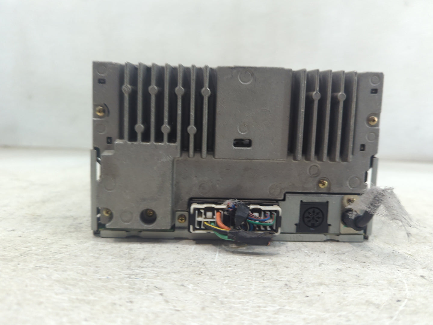 2002-2004 Nissan Xterra Radio AM FM Cd Player Receiver Replacement P/N:28185 7Z800 PP-2449H, 286-9909-02 Fits Fits 2002 2003