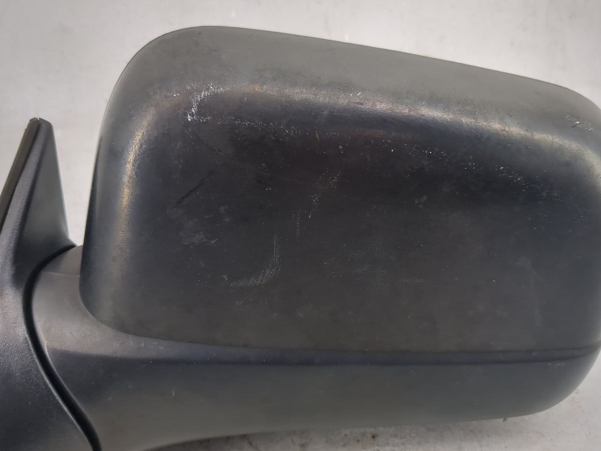 2000-2004 Nissan Xterra Driver Side View Mirror - Left Door Mirror OEM Used - Oemusedautoparts1.com