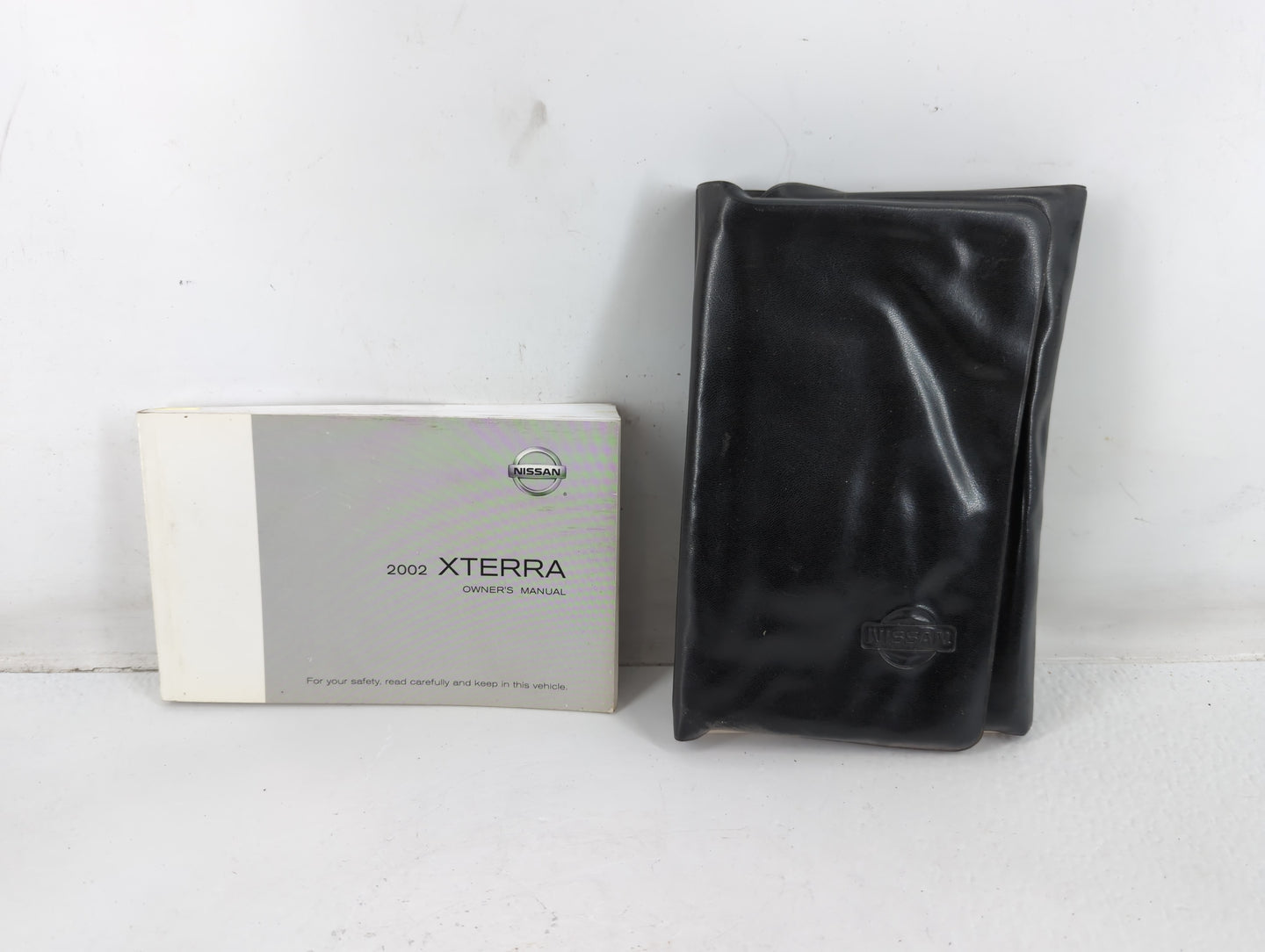 2002 Nissan Xterra Owners Manual Book Guide P/N:OM2E-WD22U0 OEM Used Auto Parts - Oemusedautoparts1.com