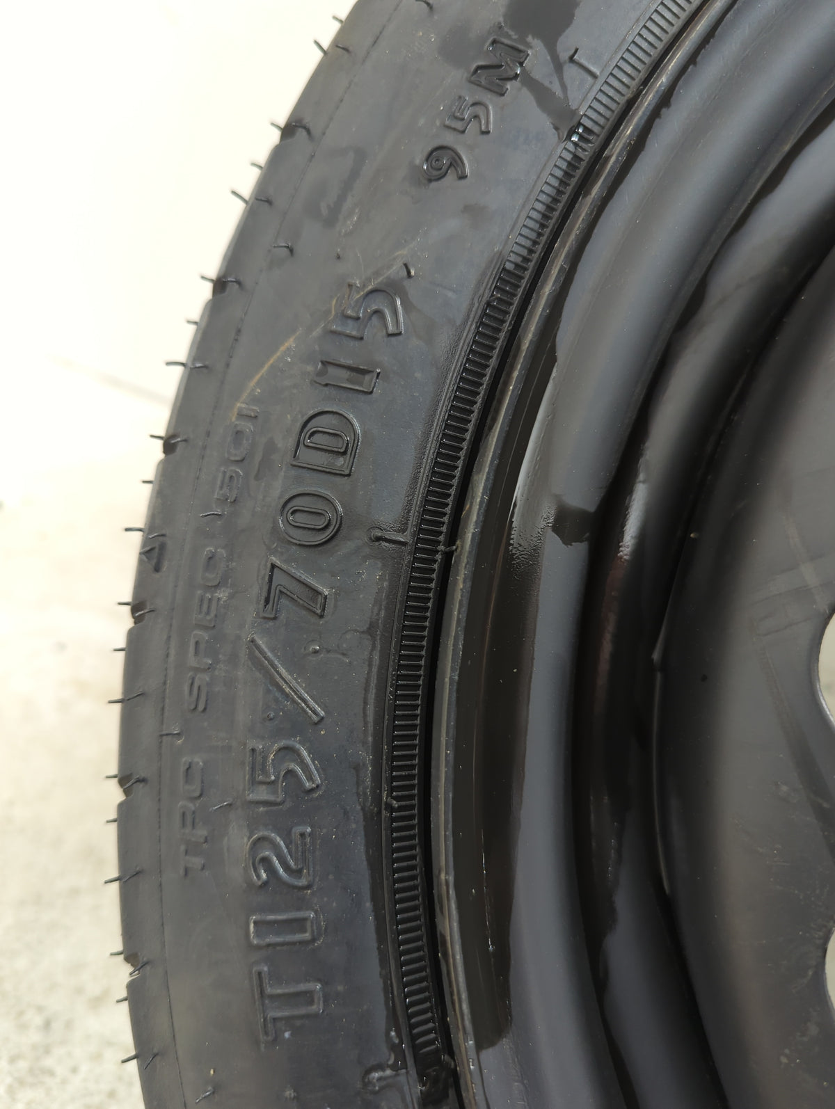 1999-2004 Oldsmobile Alero Spare Donut Tire Wheel Rim Oem - Oemusedautoparts1.com