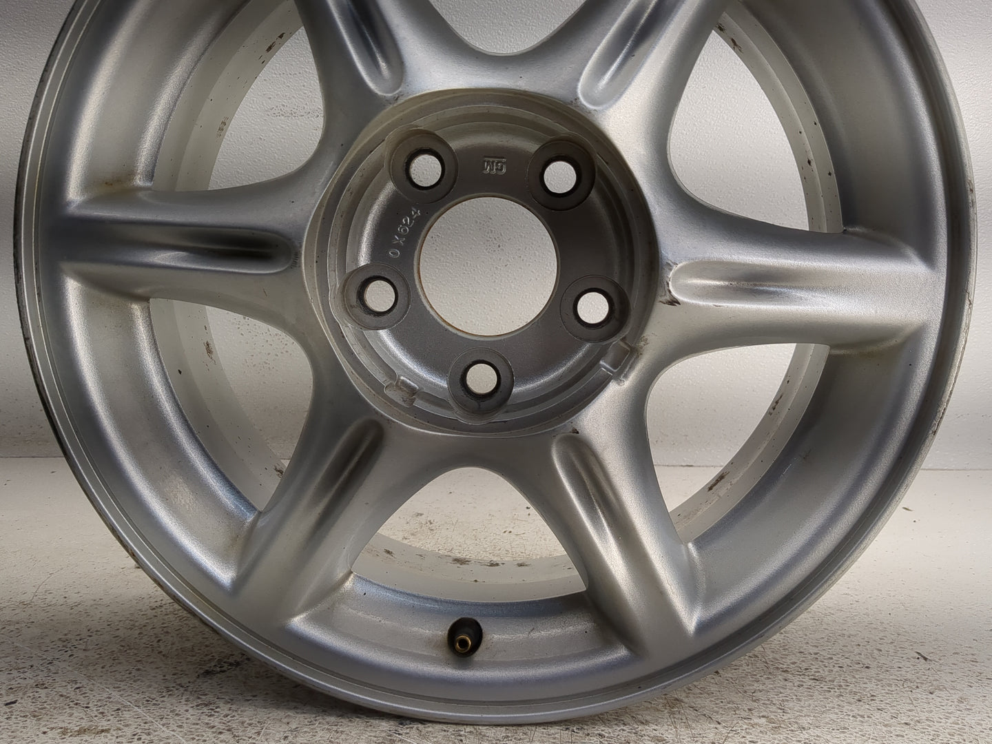 1999-2004 Oldsmobile Alero Oem Wheel Rim - Oemusedautoparts1.com