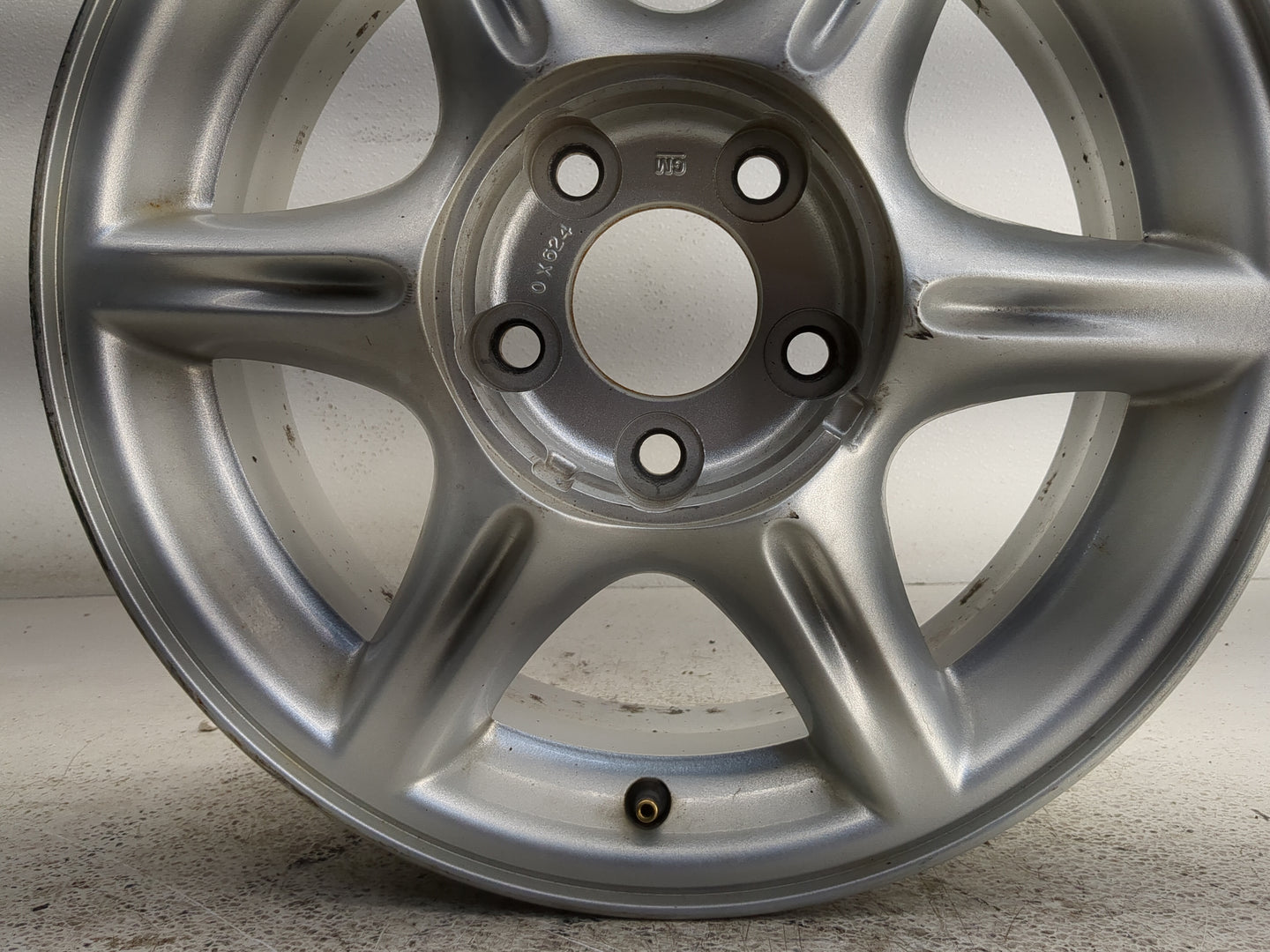 1999-2004 Oldsmobile Alero Oem Wheel Rim - Oemusedautoparts1.com