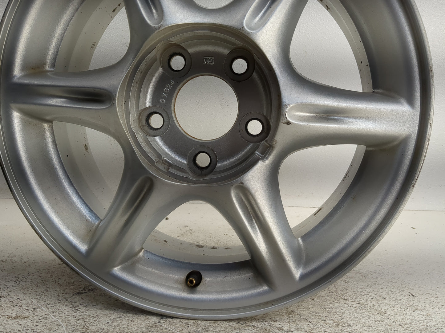 1999-2004 Oldsmobile Alero Oem Wheel Rim - Oemusedautoparts1.com