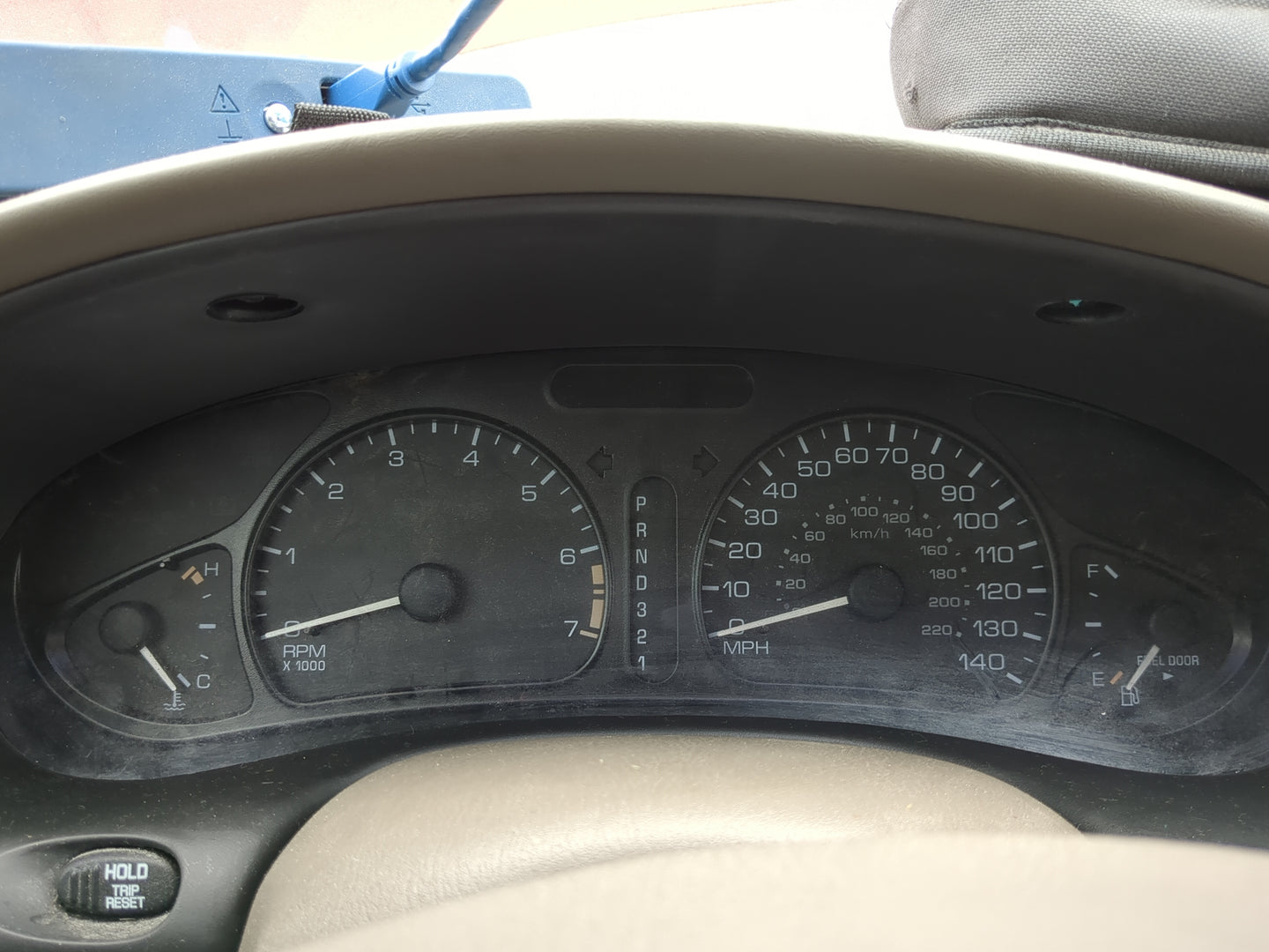 2000-2002 Oldsmobile Alero Instrument Cluster Speedometer Gauges Fits Fits 2000 2001 2002 OEM Used Auto Parts - Oemusedautop