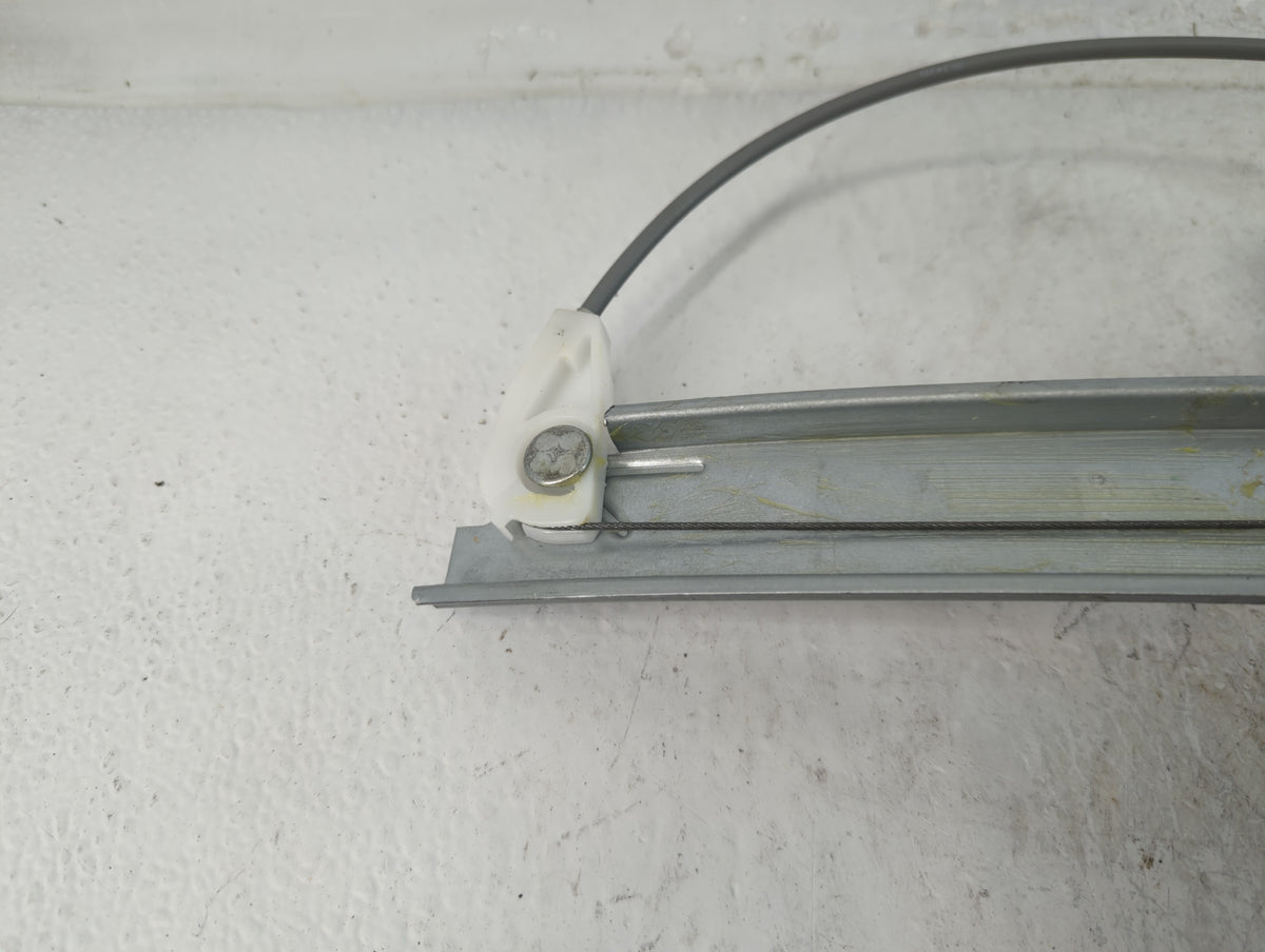 2001-2003 Oldsmobile Aurora Used Window Regulator Right Passenger Rear - Oemusedautoparts1.com