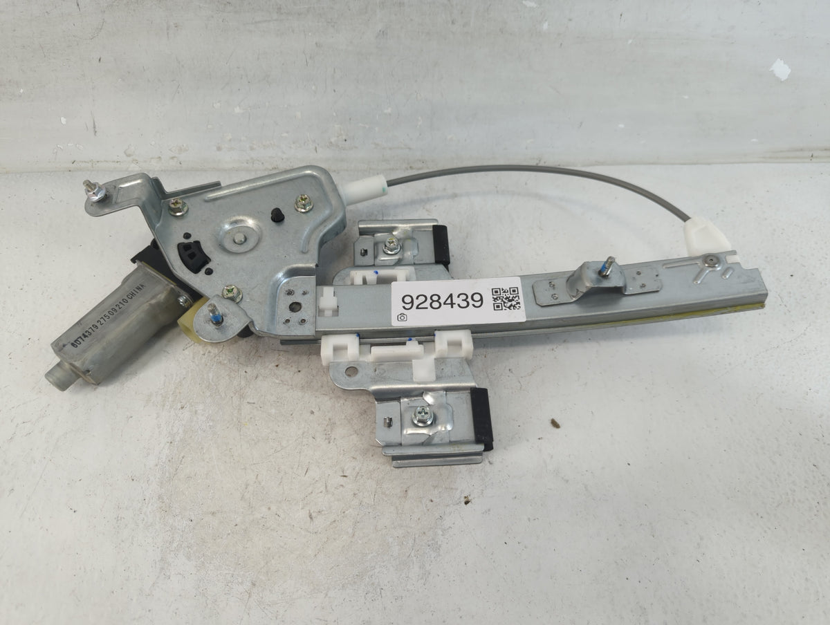 2001-2003 Oldsmobile Aurora Used Window Regulator Right Passenger Rear - Oemusedautoparts1.com