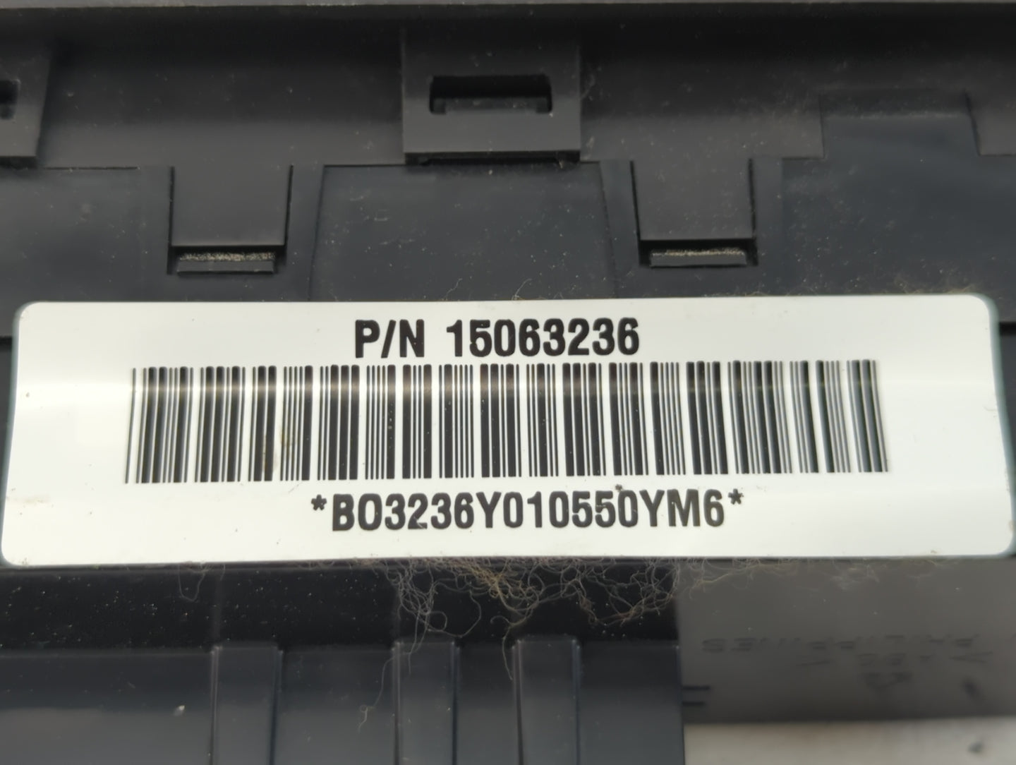 2002-2004 Oldsmobile Bravada Master Power Window Switch Replacement Driver Side Left P/N:B03236Y010550YM6 15063236 Fits OEM 