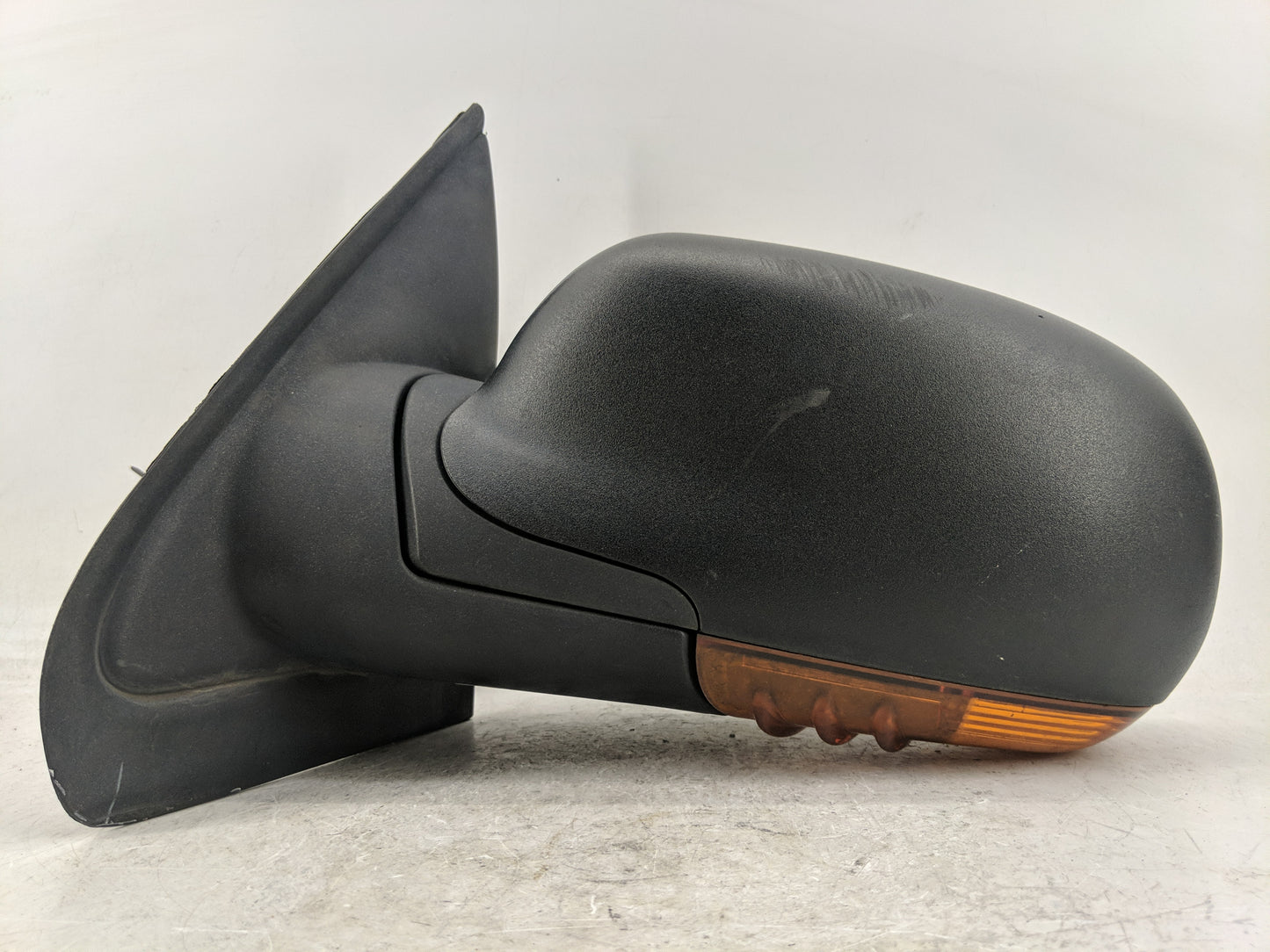 2002-2003 Oldsmobile Bravada Driver Left Side View Manual Door Mirror - Oemusedautoparts1.com
