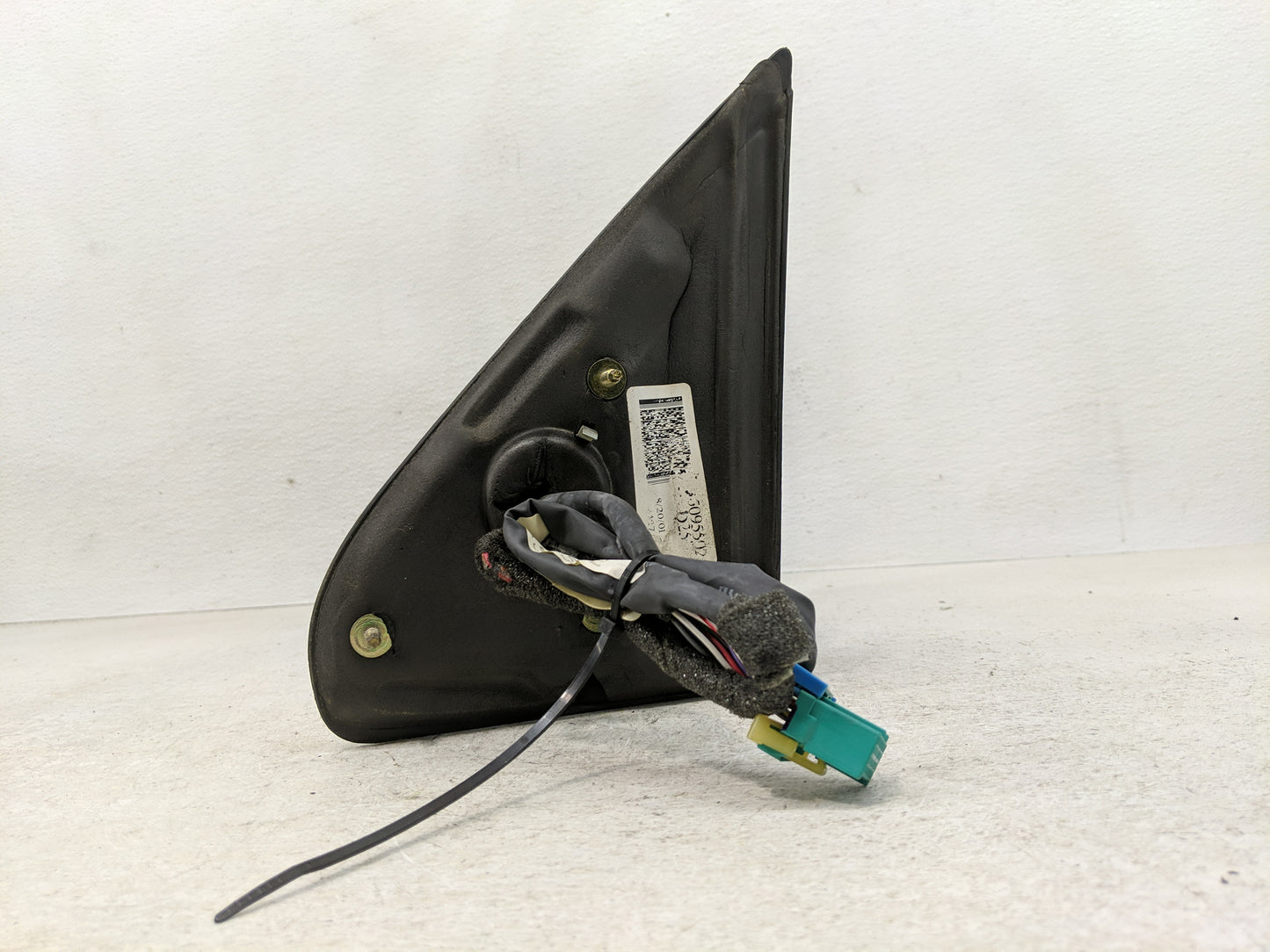2002-2004 Oldsmobile Bravada Passenger Side View Mirror - Right Door Mirror OEM Used - Oemusedautoparts1.com