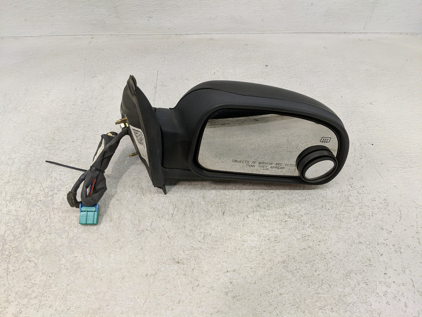 2002-2004 Oldsmobile Bravada Passenger Side View Mirror - Right Door Mirror OEM Used - Oemusedautoparts1.com