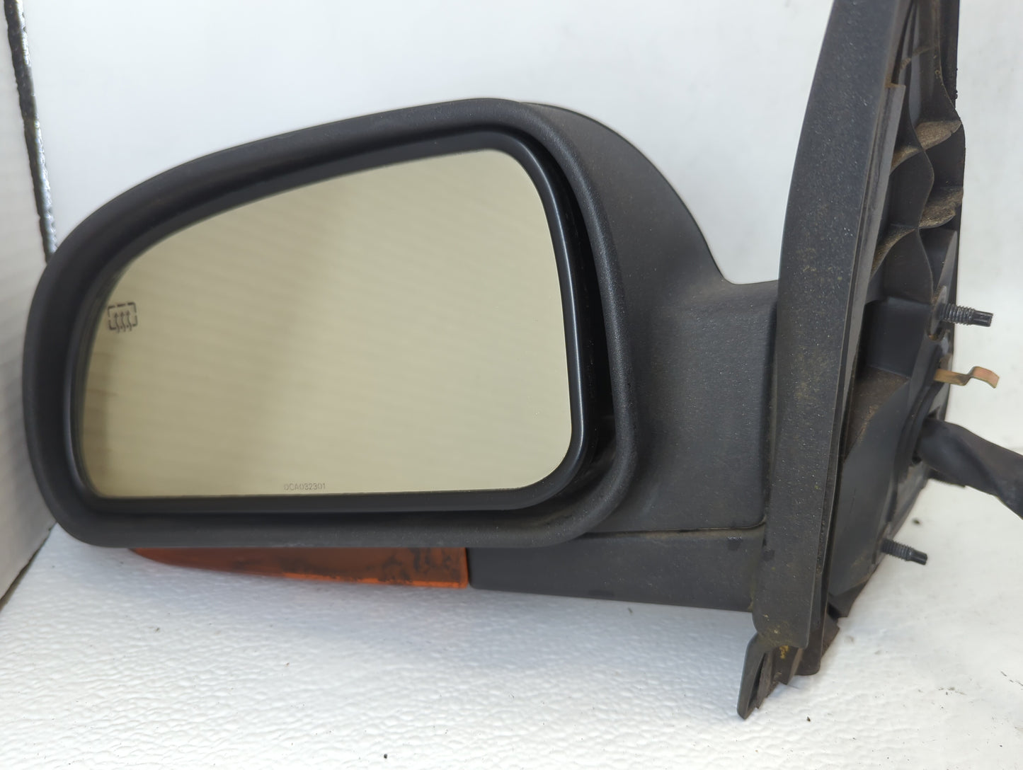 2002-2003 Oldsmobile Bravada Driver Side View Mirror - Left Door Mirror OEM Used - Oemusedautoparts1.com