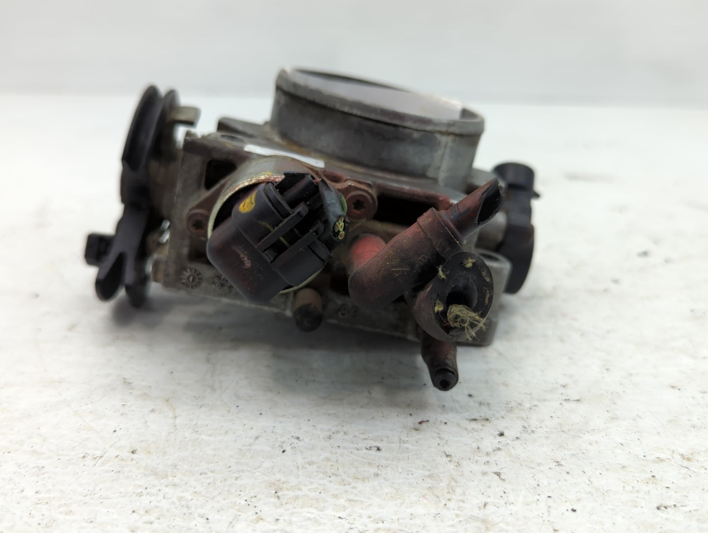 2002 Plymouth Satellite Throttle Body P/N:114121 Fits OEM Used Auto Parts - Oemusedautoparts1.com