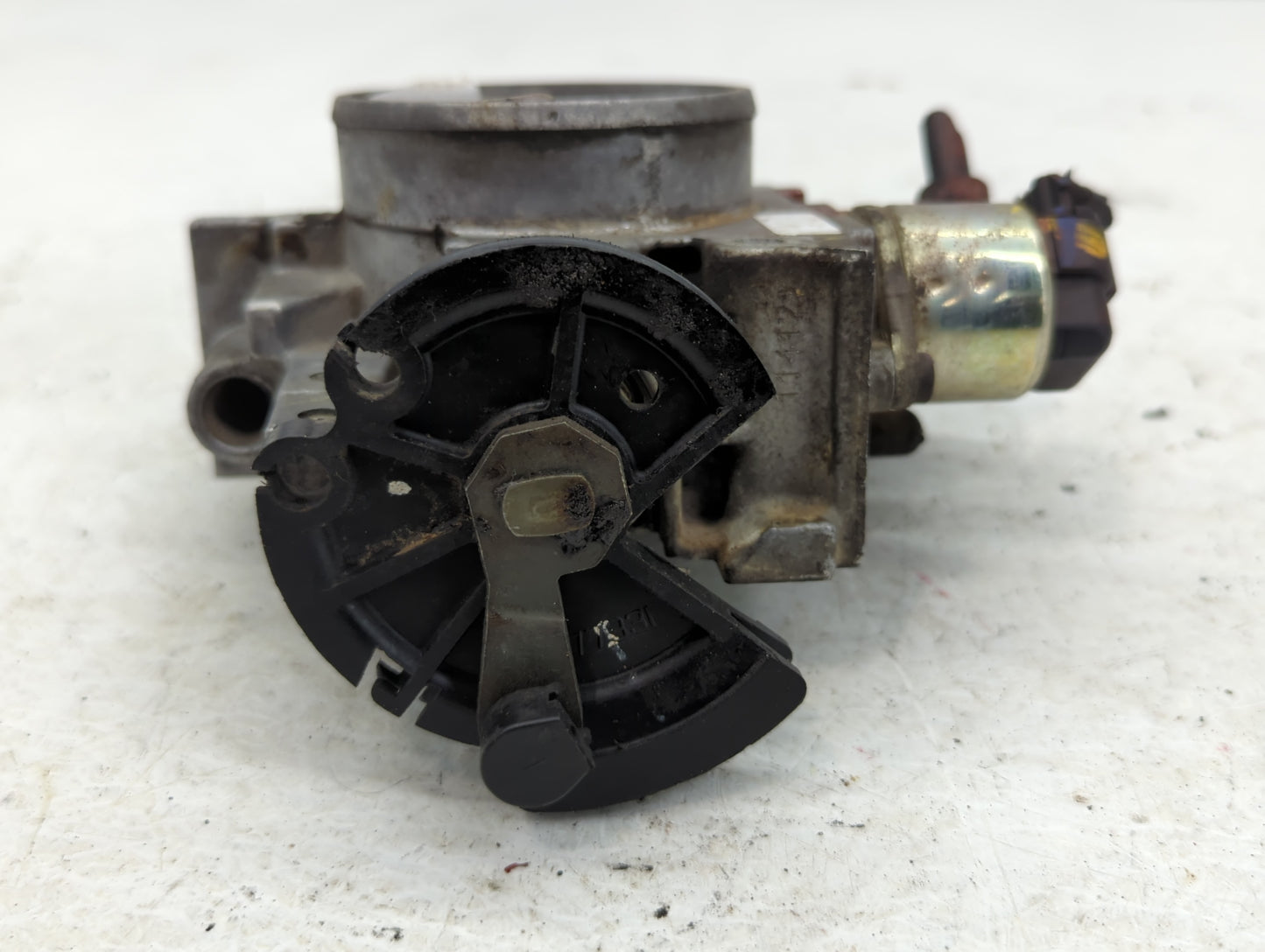 2002 Plymouth Satellite Throttle Body P/N:114121 Fits OEM Used Auto Parts - Oemusedautoparts1.com
