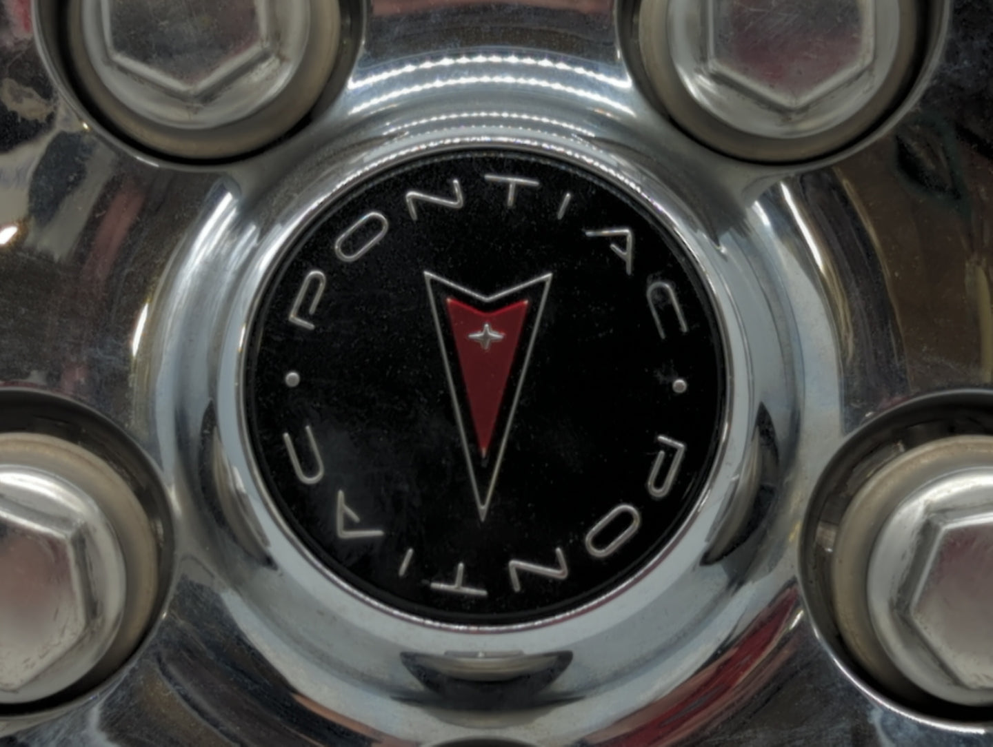 2002 Pontiac Grand Am Rim Wheel Center Cap Silver - Oemusedautoparts1.com