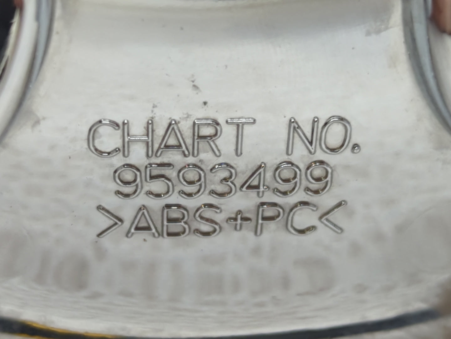 2002 Pontiac Grand Am Rim Wheel Center Cap Silver - Oemusedautoparts1.com