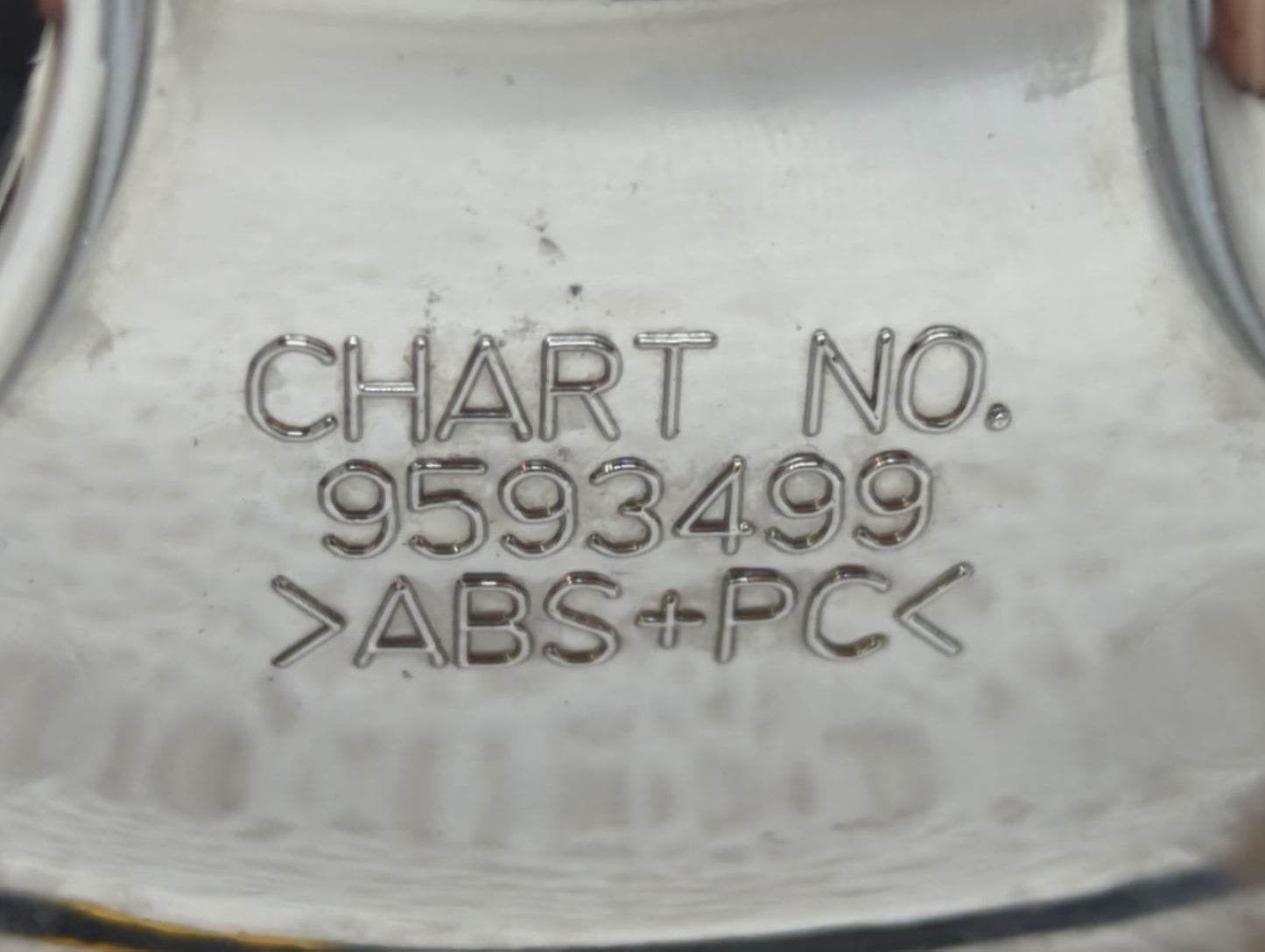 2002 Pontiac Grand Am Rim Wheel Center Cap Silver - Oemusedautoparts1.com