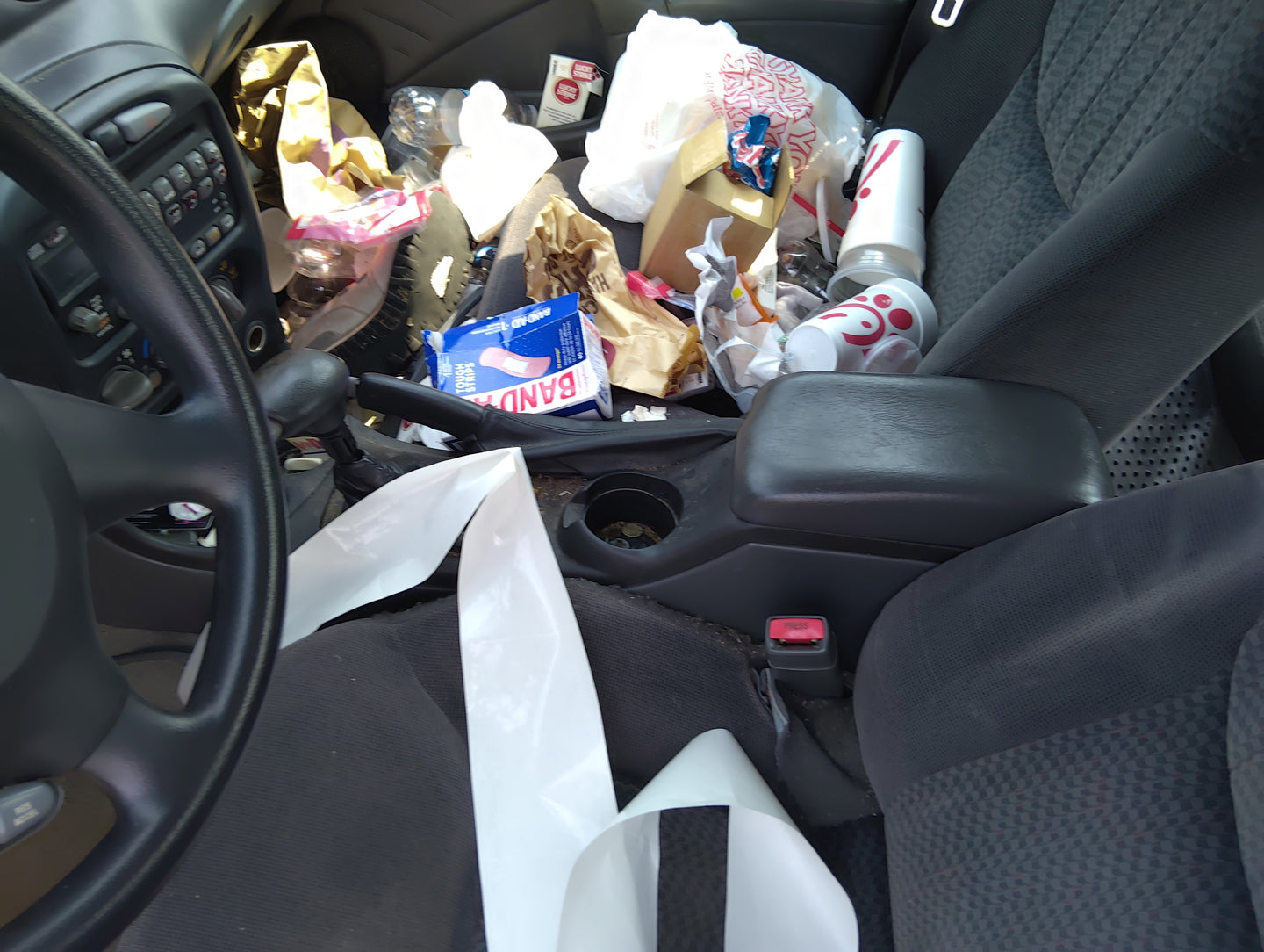 2002-2005 Pontiac Grand Am Center Floor Console Fits Fits 2002 2003 2004 2005 OEM Used Auto Parts - Oemusedautoparts1.com