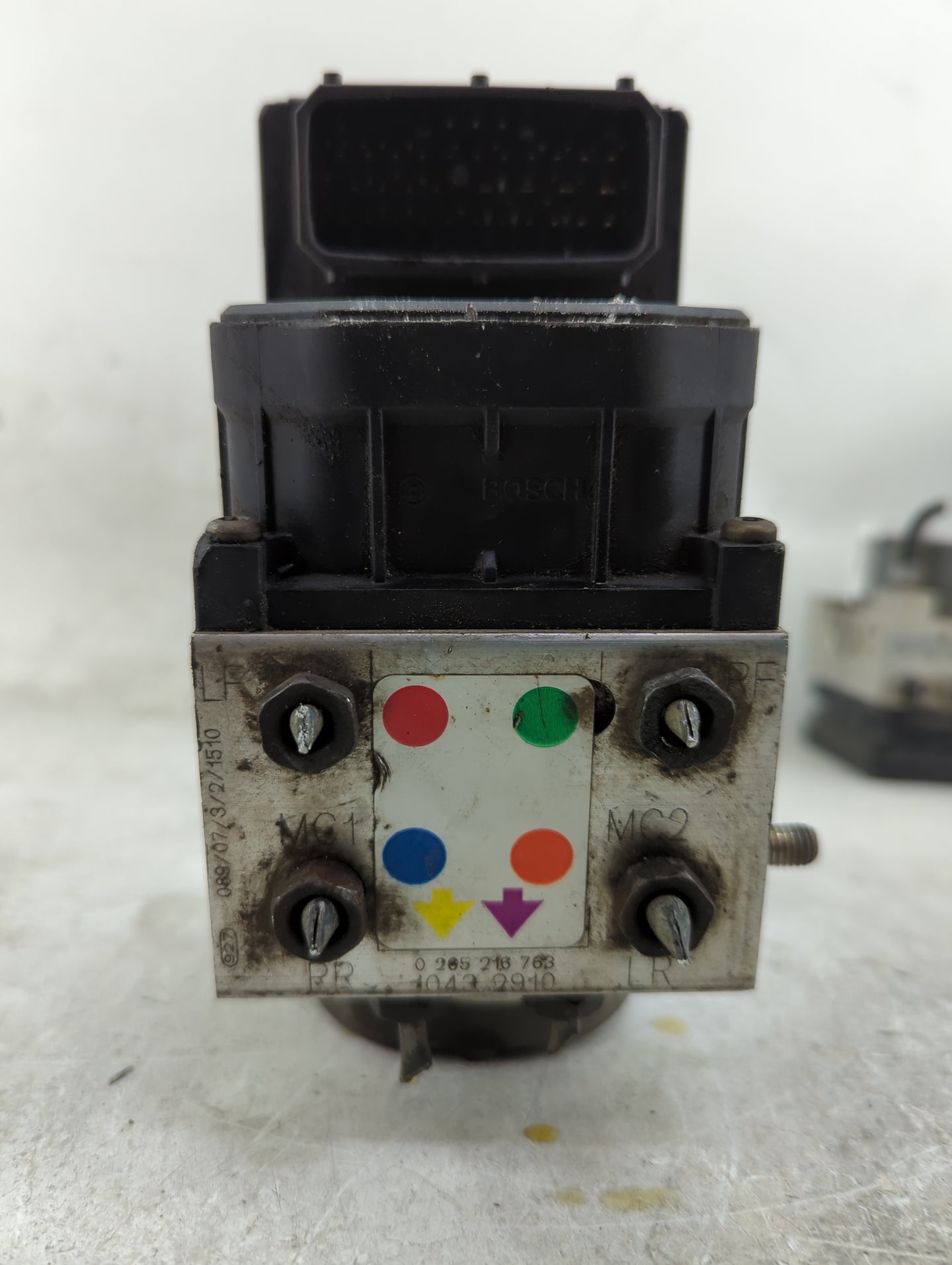 2000-2003 Pontiac Grand Prix ABS Pump Control Module Replacement Fits Fits 2000 2001 2002 2003 OEM Used Auto Parts - Oemused