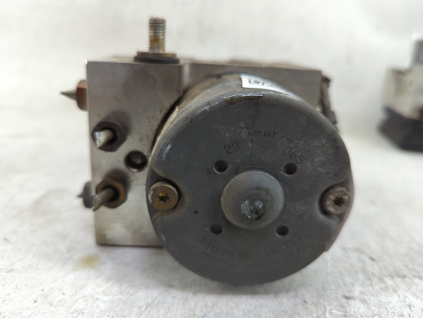 2000-2003 Pontiac Grand Prix ABS Pump Control Module Replacement Fits Fits 2000 2001 2002 2003 OEM Used Auto Parts - Oemused