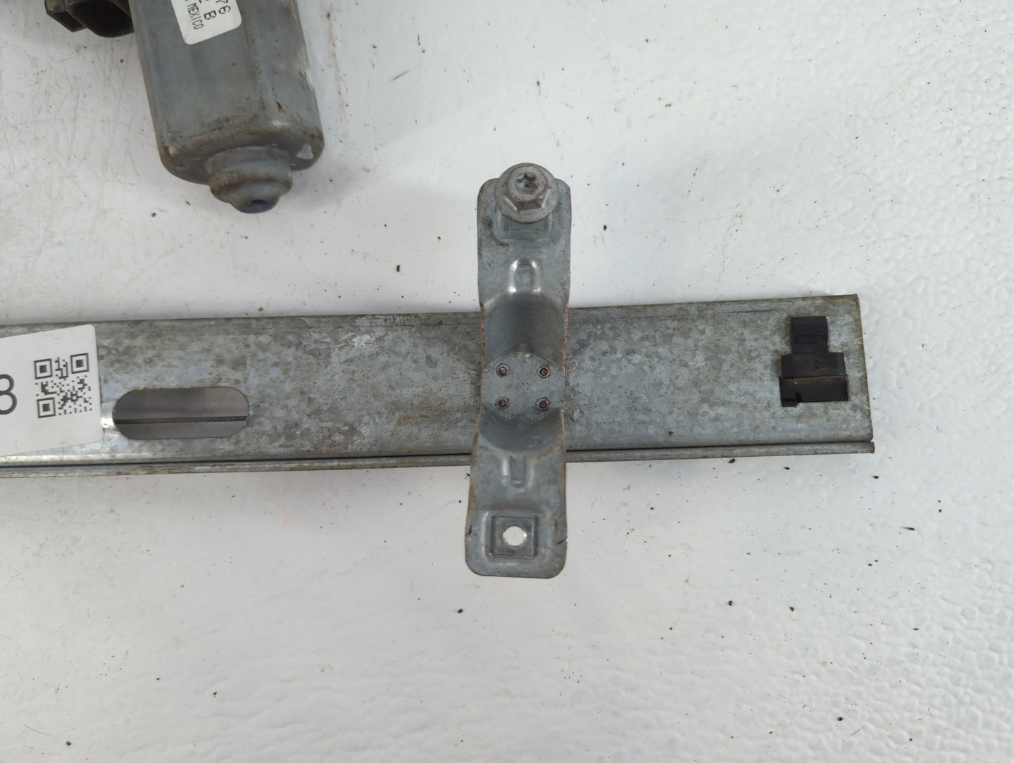 2002 Pontiac Grand Prix Driver Left Rear Window Regulator - Oemusedautoparts1.com