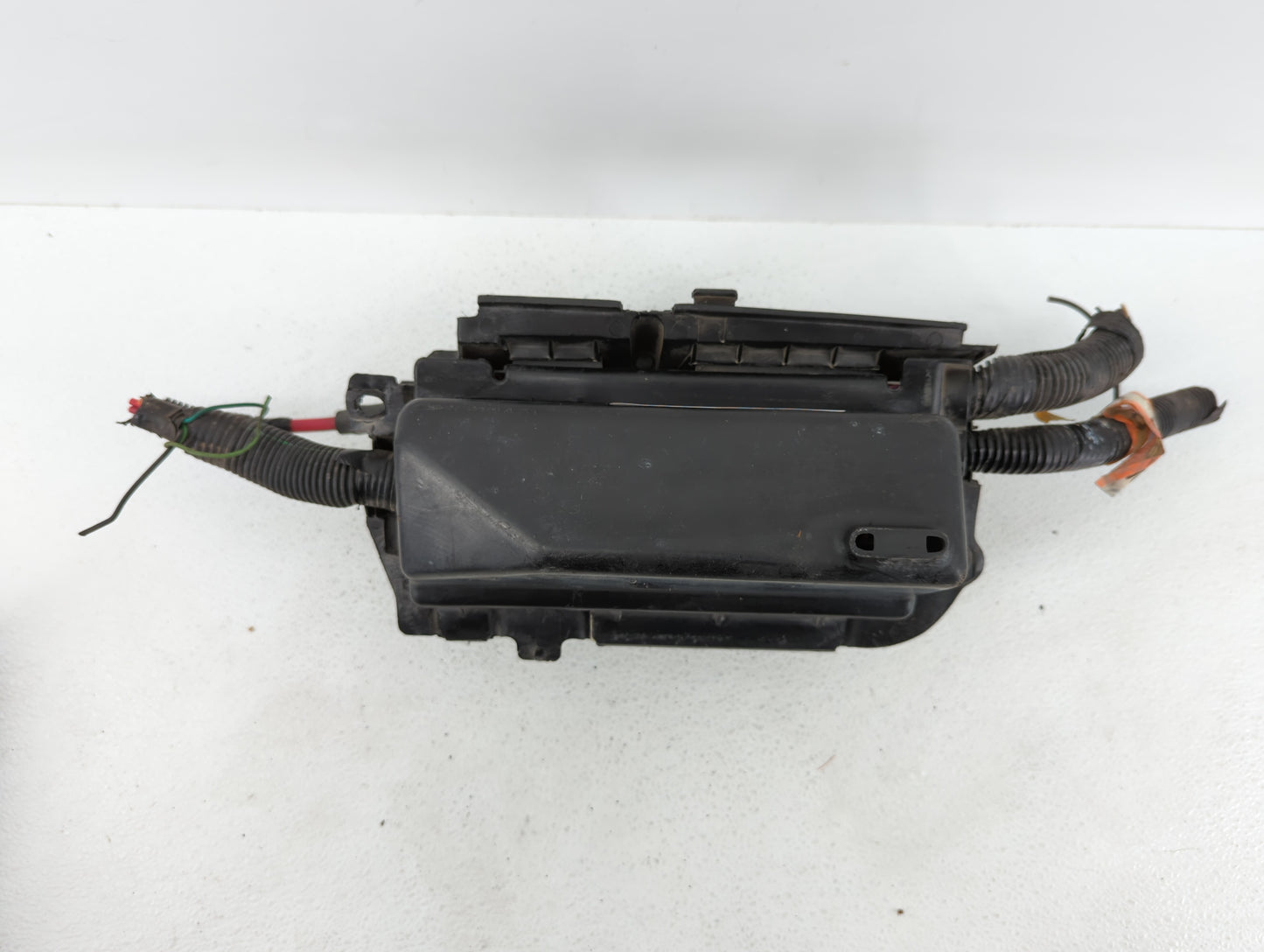 2002 Saturn L Fusebox Fuse Box Panel Relay Module P/N:22669241 Fits OEM Used Auto Parts - Oemusedautoparts1.com