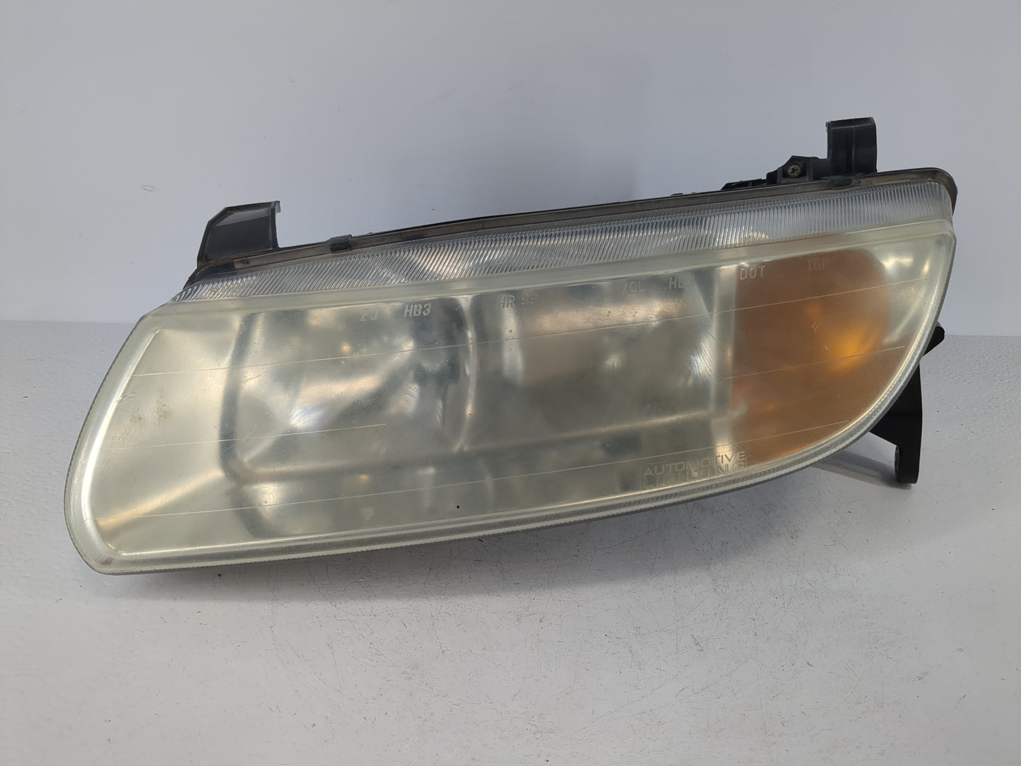 2001-2002 Saturn L100 Driver Left Oem Head Light Headlight Lamp - Oemusedautoparts1.com