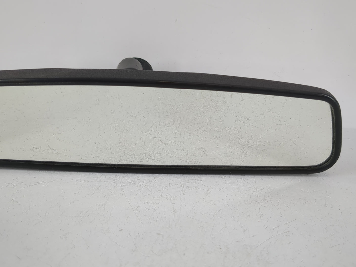 2002 Saturn L100 Interior Rear View Mirror Replacement OEM P/N:E8011083 Fits OEM Used Auto Parts - Oemusedautoparts1.com