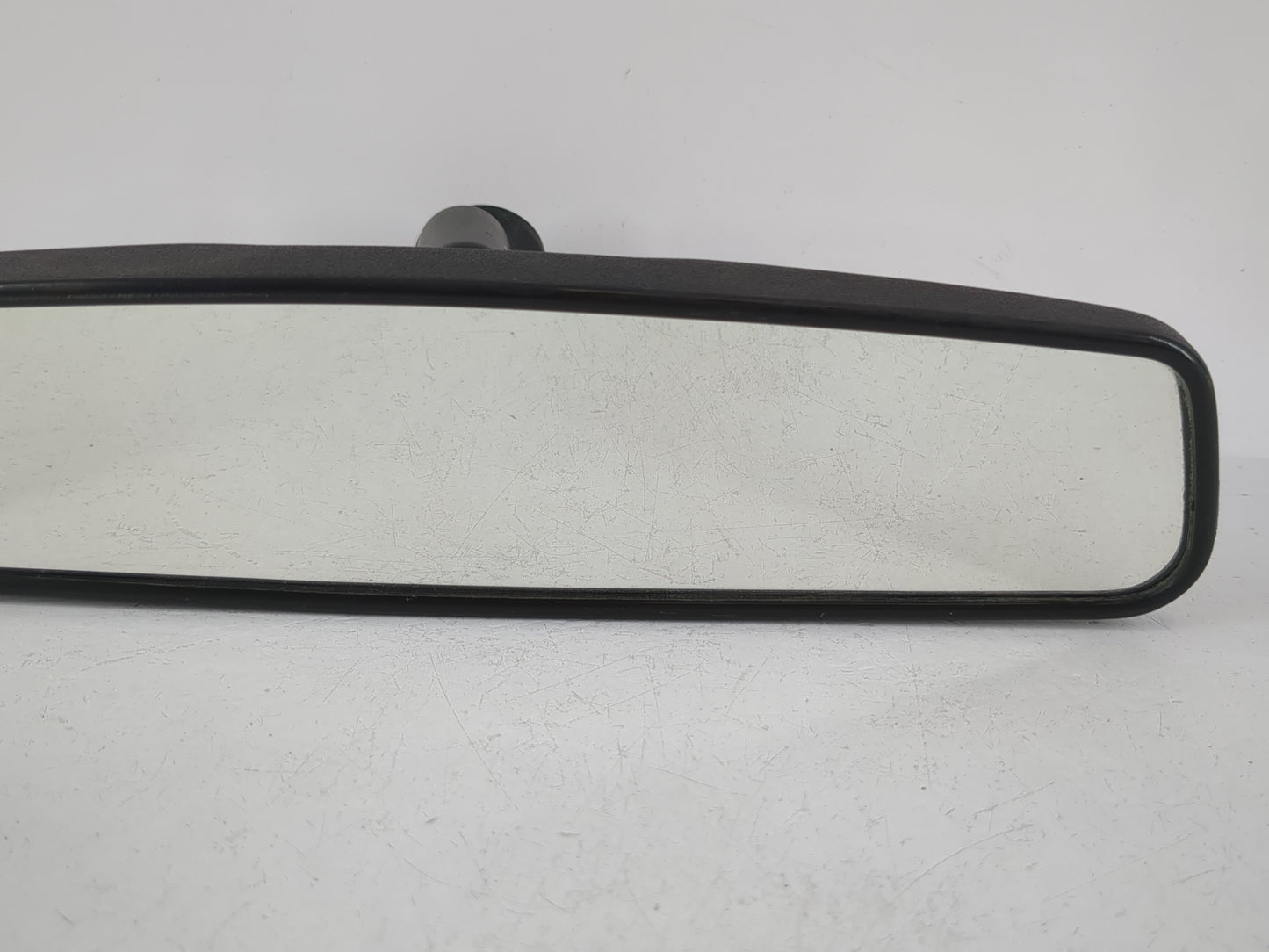 2002 Saturn L100 Interior Rear View Mirror Replacement OEM P/N:E8011083 Fits OEM Used Auto Parts - Oemusedautoparts1.com