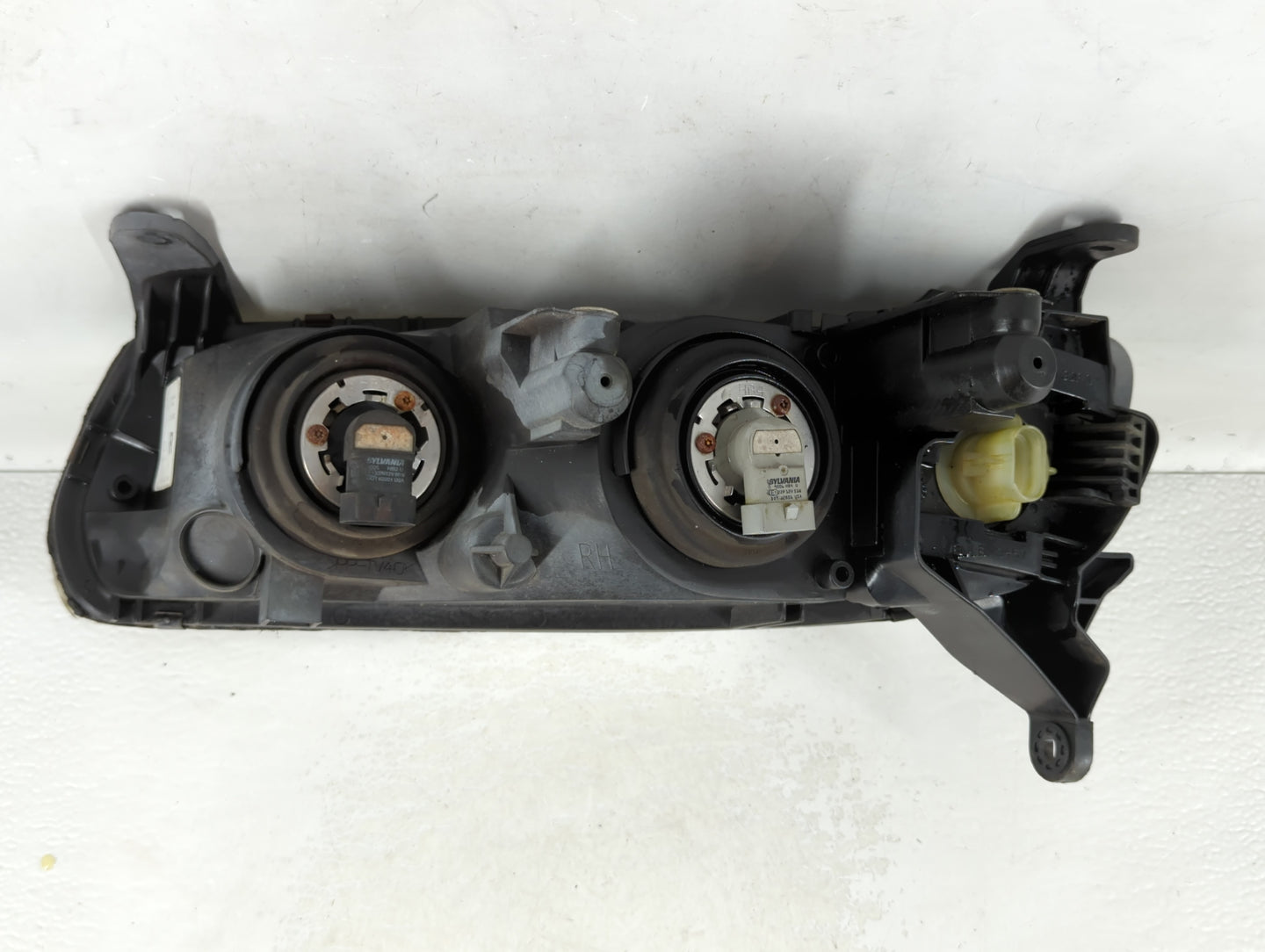 2001-2002 Saturn L100 Passenger Right Oem Head Light Headlight Lamp - Oemusedautoparts1.com