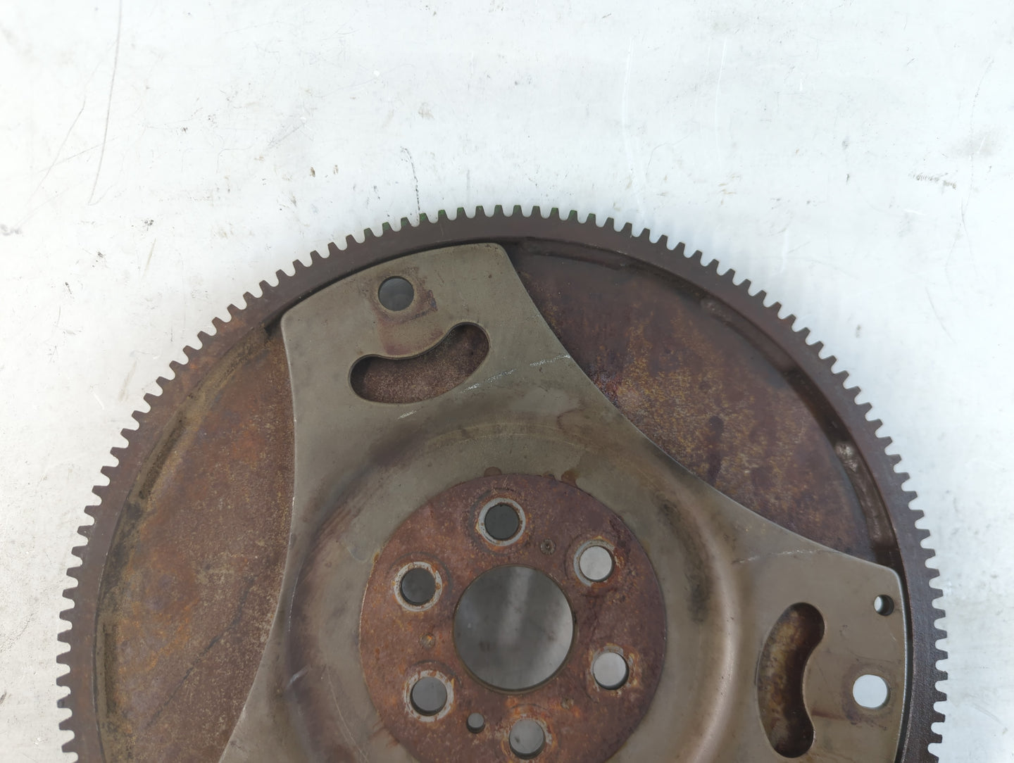 2001-2002 Saturn L100 Transmission Flywheel Flexplate Fits OEM Used Auto Parts - Oemusedautoparts1.com