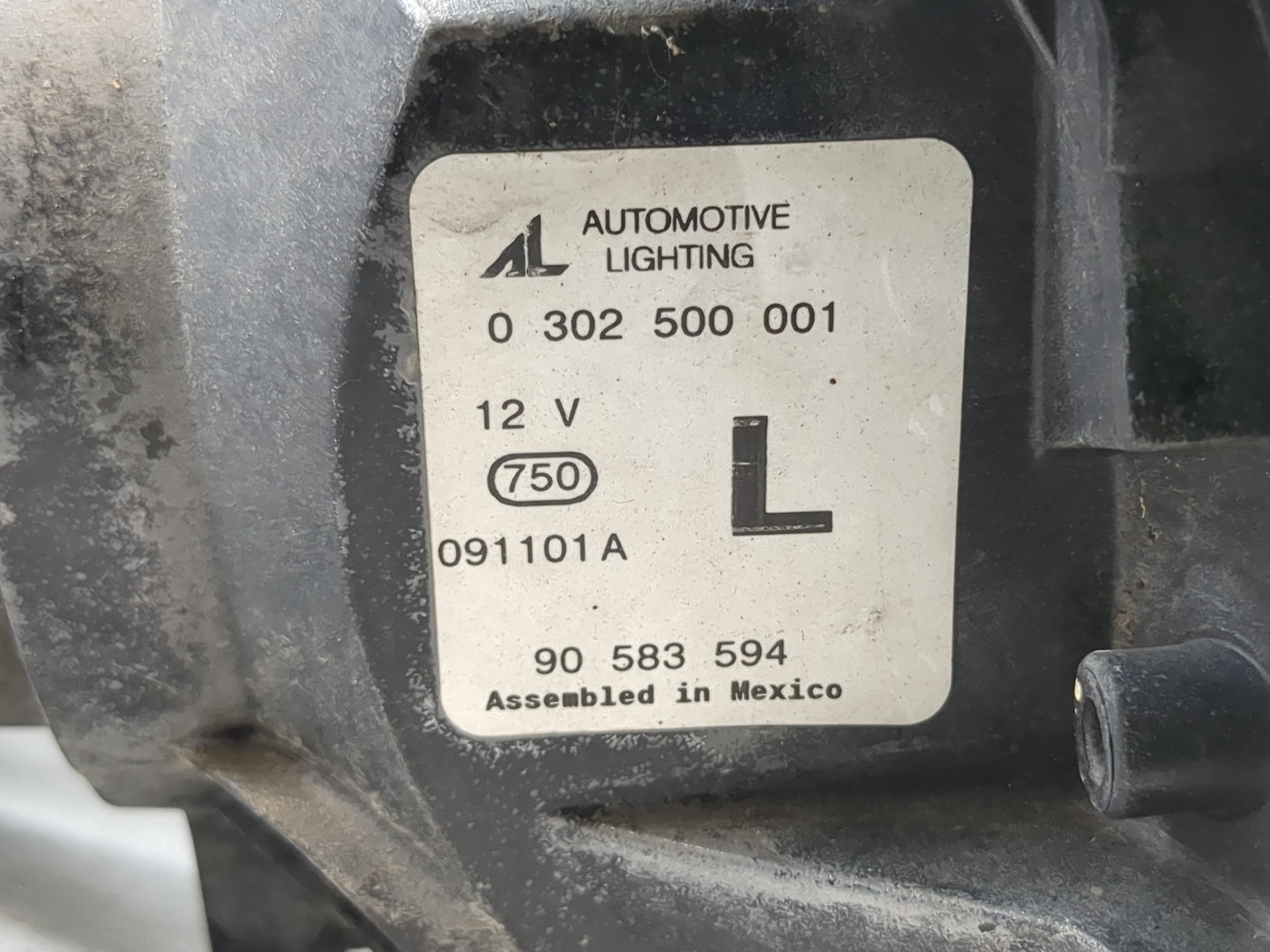 2000-2000 Saturn Ls Driver Left Oem Head Light Headlight Lamp - Oemusedautoparts1.com