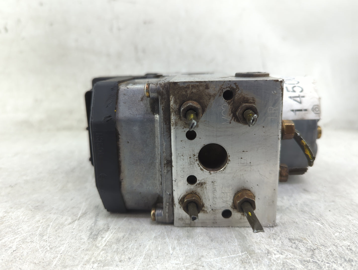 2000 Saturn Ls ABS Pump Control Module Replacement P/N:9 231940 Fits Fits 2001 2002 2003 2004 2005 OEM Used Auto Parts - Oem