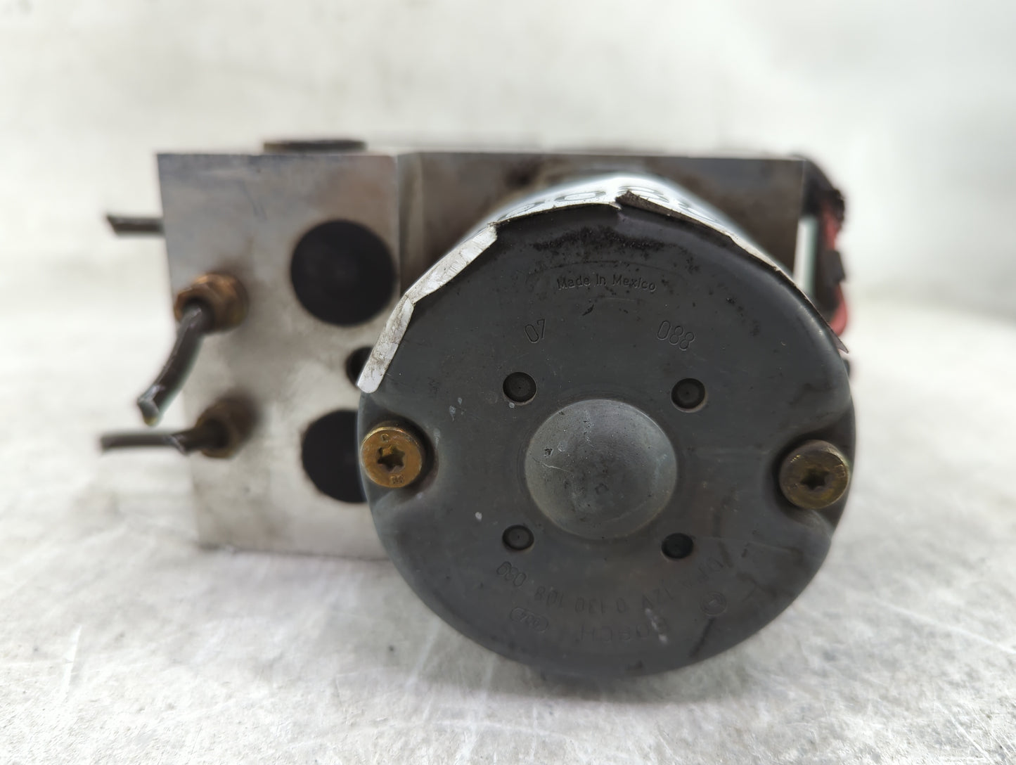 2000 Saturn Ls ABS Pump Control Module Replacement P/N:9 231940 Fits Fits 2001 2002 2003 2004 2005 OEM Used Auto Parts - Oem