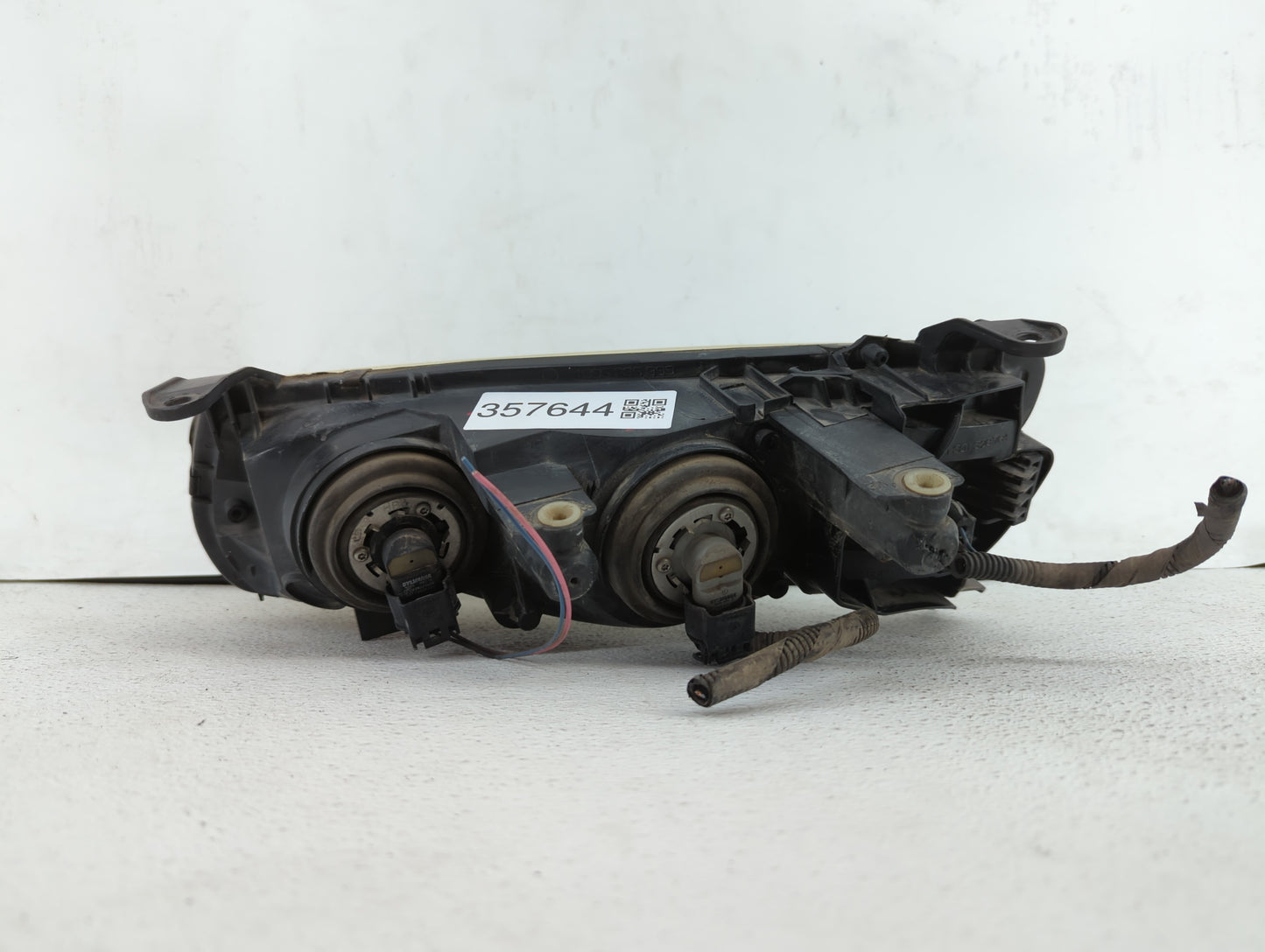 2000-2000 Saturn Ls Passenger Right Oem Head Light Headlight Lamp - Oemusedautoparts1.com