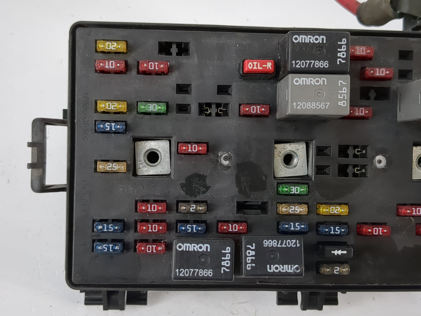 2002 Saturn Ls Fusebox Fuse Box Panel Relay Module Fits OEM Used Auto Parts - Oemusedautoparts1.com