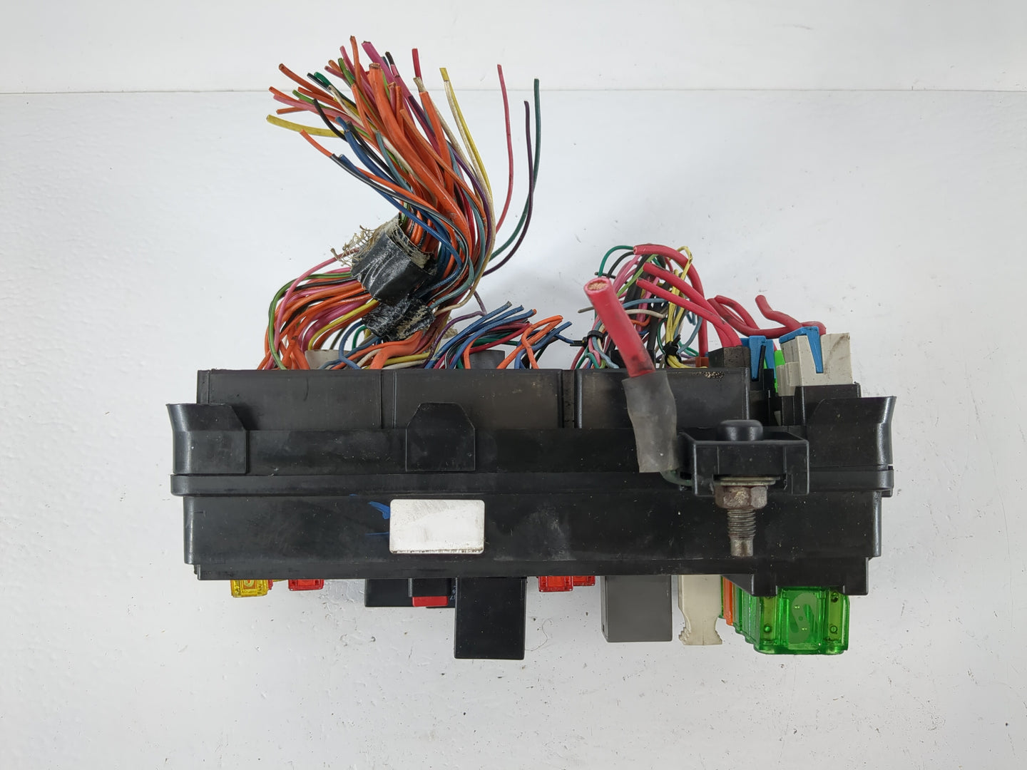 2002 Saturn Ls Fusebox Fuse Box Panel Relay Module Fits OEM Used Auto Parts - Oemusedautoparts1.com