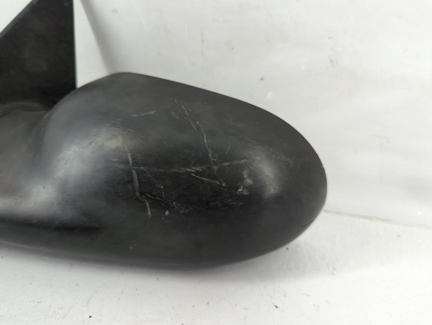 Saturn Ls Driver Left Side View Manual Door Mirror Black - Oemusedautoparts1.com