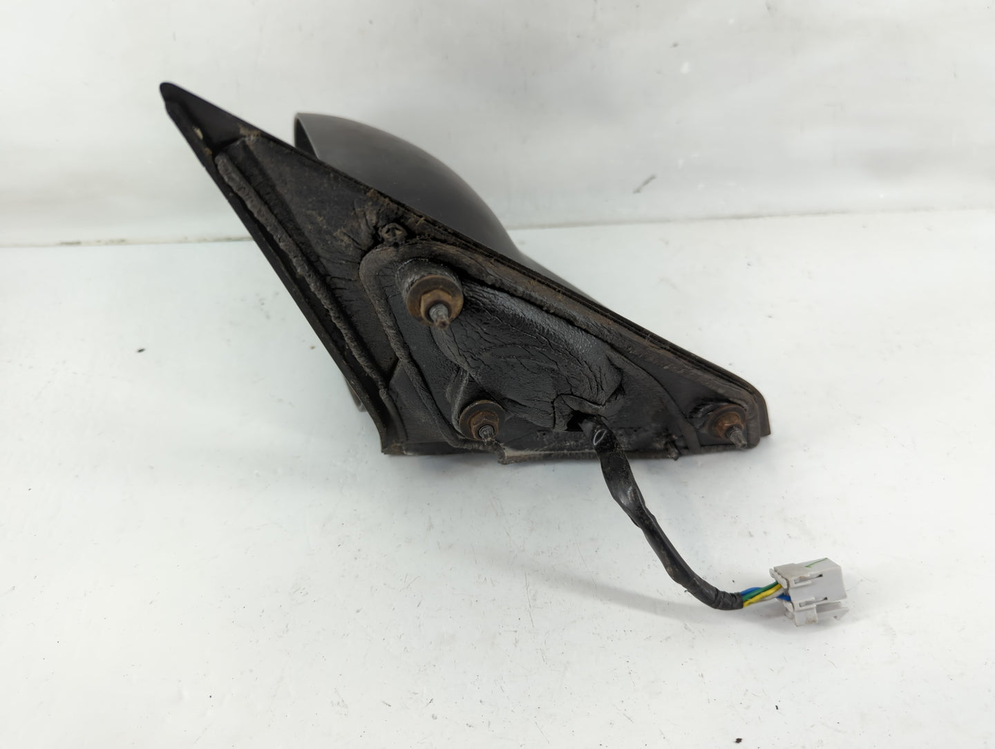 Saturn Ls Driver Left Side View Manual Door Mirror Black - Oemusedautoparts1.com
