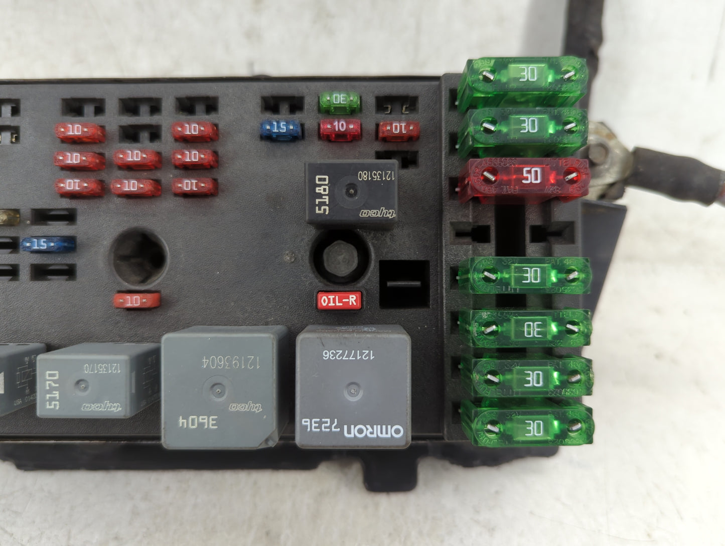 2002 Saturn S-Series Fusebox Fuse Box Panel Relay Module P/N:15328707 21025034 Fits Fits 2000 2001 OEM Used Auto Parts - Oem