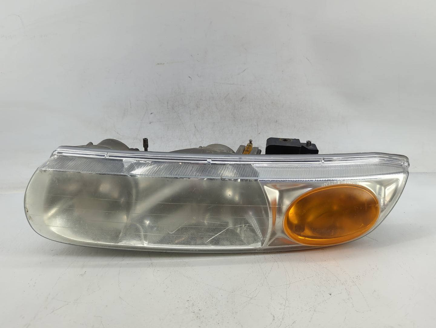 Saturn Saturn S Series Driver Left Oem Head Light Headlight Lamp - Oemusedautoparts1.com